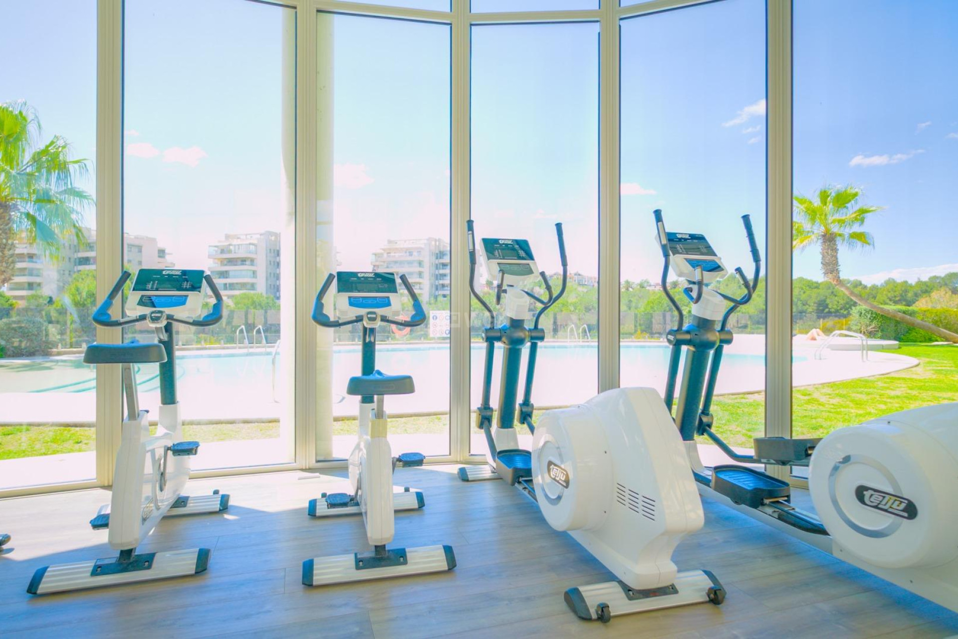 Odsprzedaż - Mieszkanie w bloku - Orihuela Costa - Los Dolses