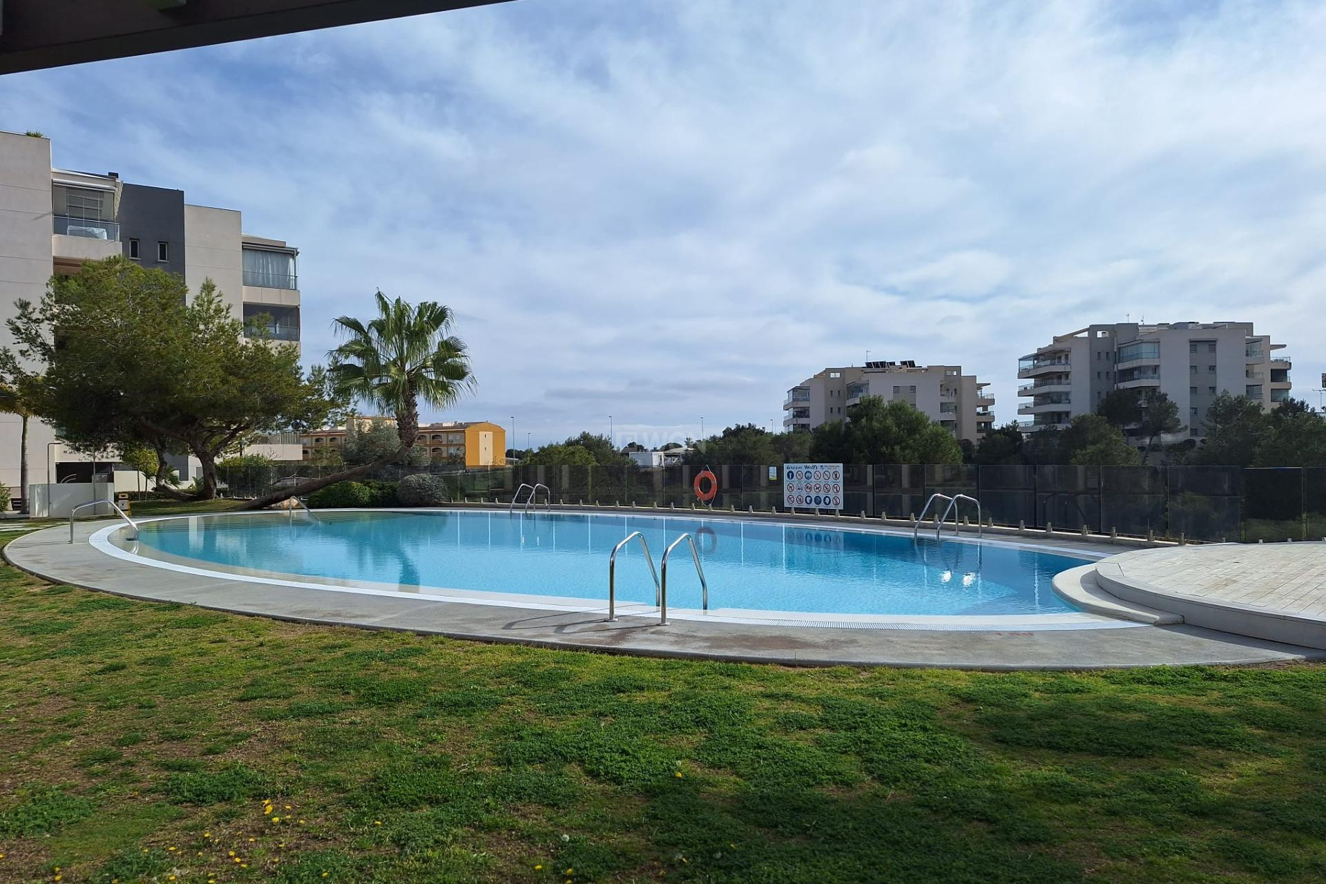 Odsprzedaż - Mieszkanie w bloku - Orihuela Costa - Los Dolses
