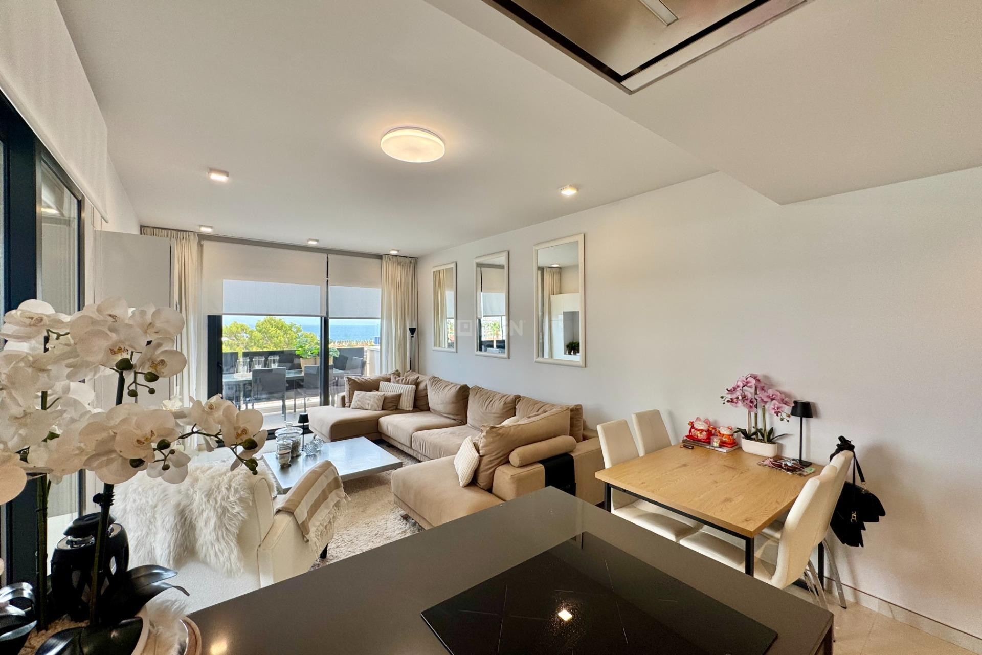 Odsprzedaż - Mieszkanie w bloku - Orihuela Costa - Punta Prima