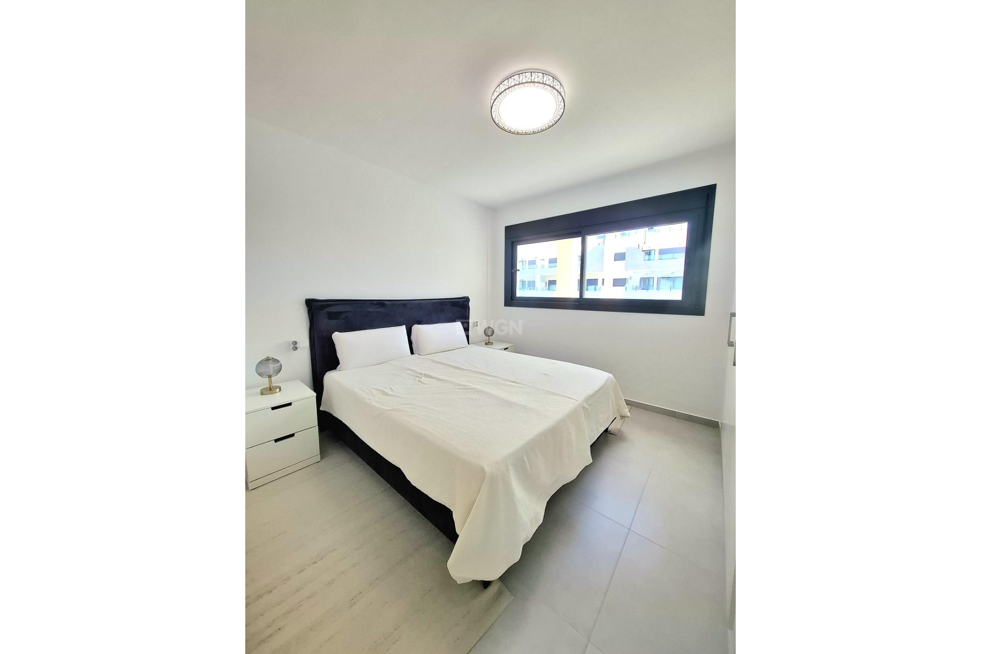 Odsprzedaż - Mieszkanie w bloku - Orihuela Costa - Villamartín