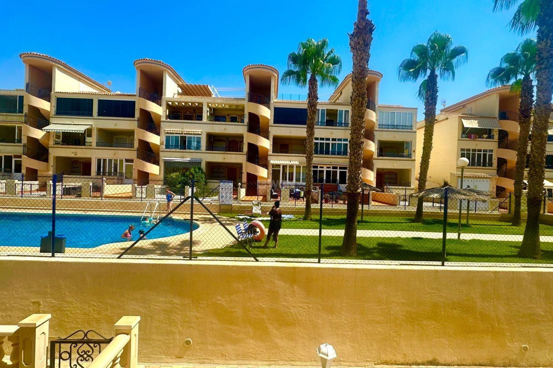 Odsprzedaż - Mieszkanie w bloku - Orihuela - Los Balcones Y Los Altos