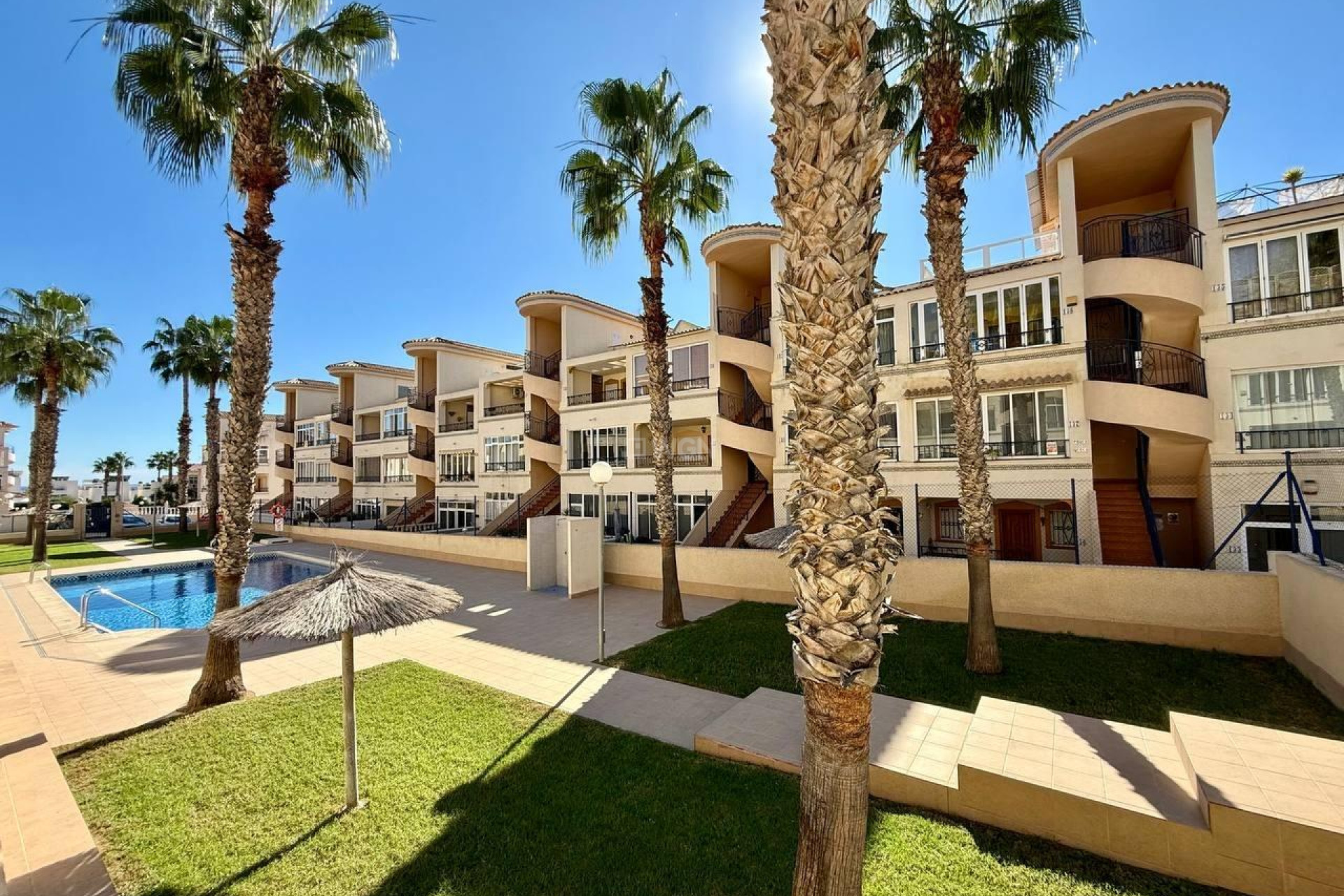 Odsprzedaż - Mieszkanie w bloku - Orihuela - Los Balcones Y Los Altos