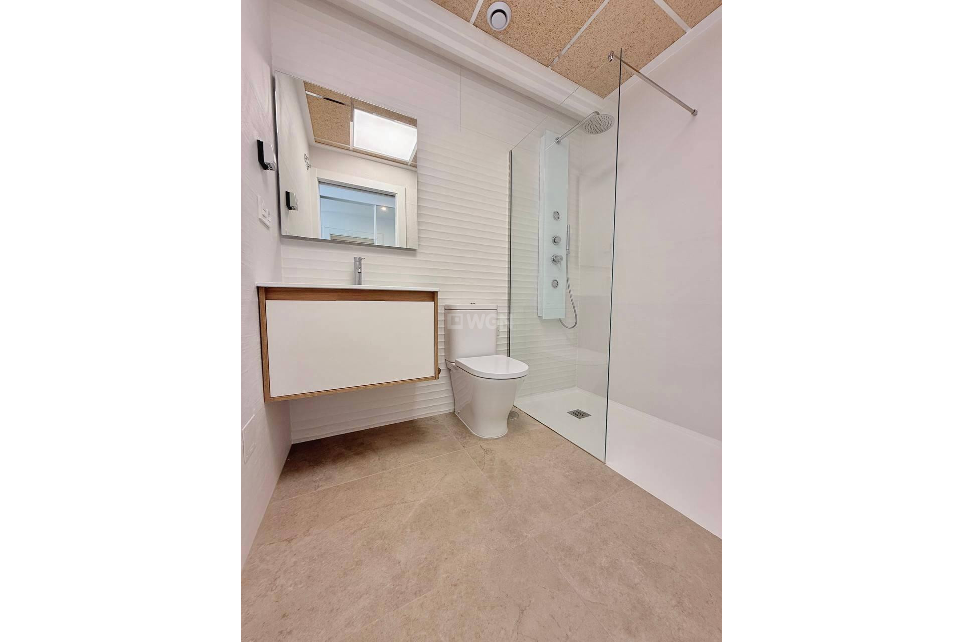Odsprzedaż - Mieszkanie w bloku - Orihuela - Urbanización Perla Del Mar