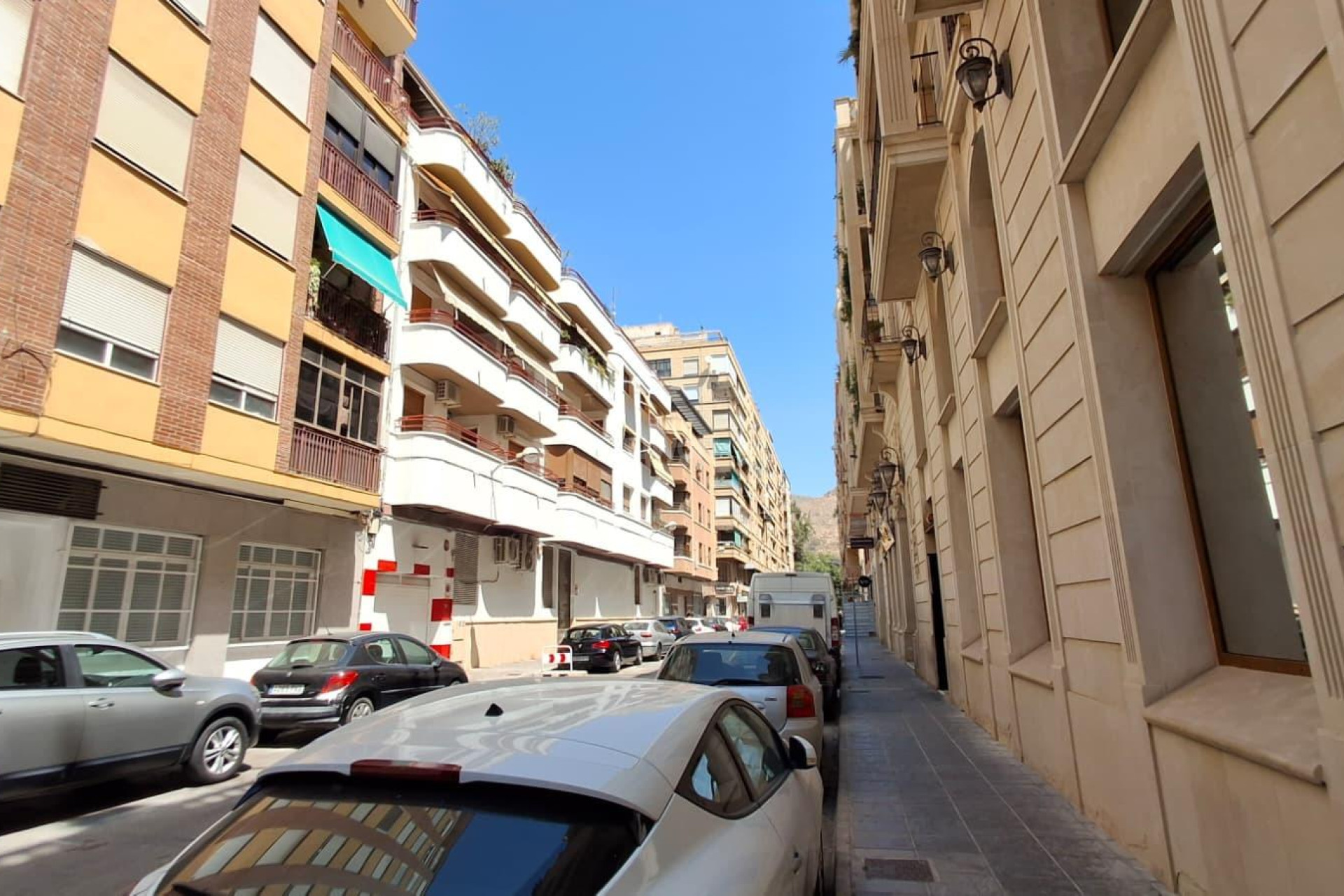 Odsprzedaż - Mieszkanie w bloku - Orihuela - Zona Centro
