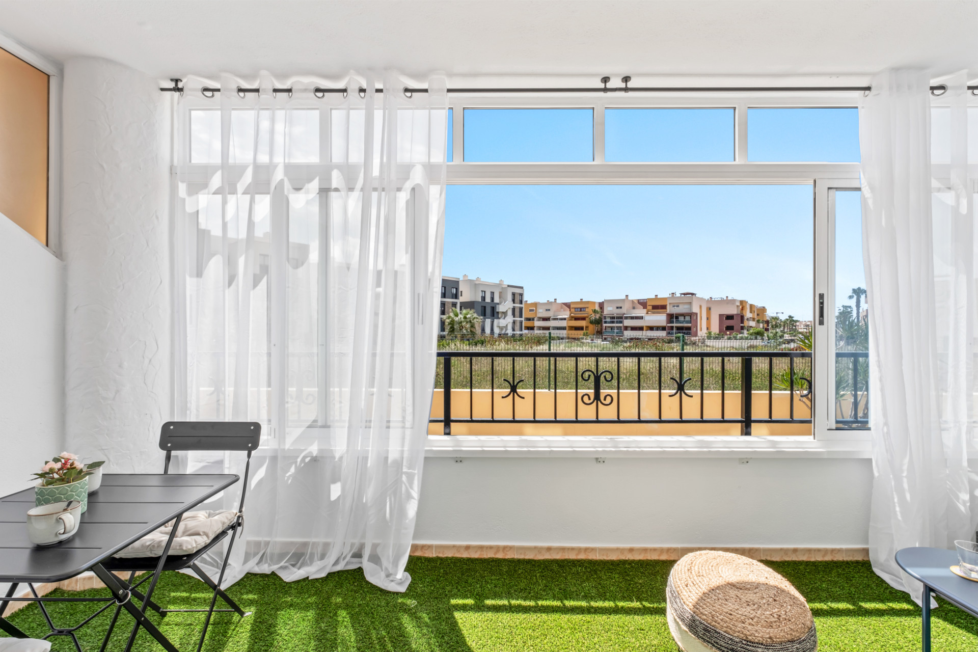 Odsprzedaż - Mieszkanie w bloku - Playa Flamenca - Costa Blanca