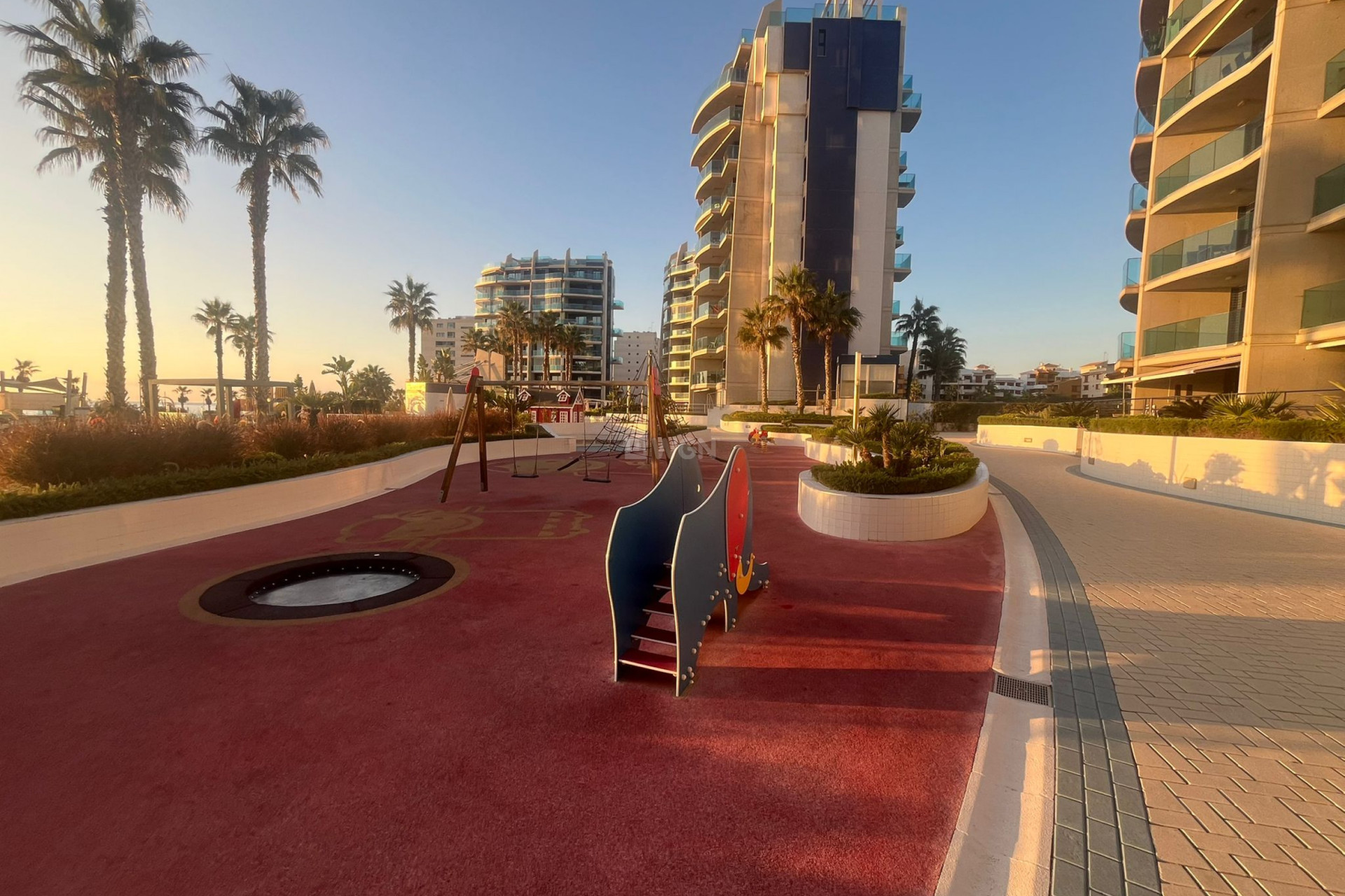 Odsprzedaż - Mieszkanie w bloku - Punta Prima - Costa Blanca