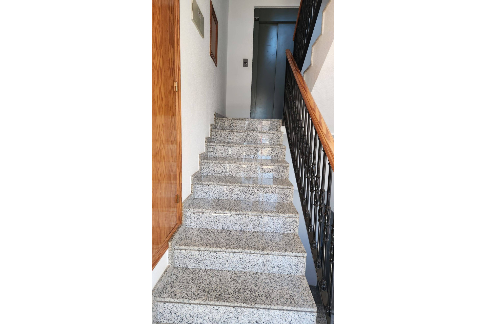 Odsprzedaż - Mieszkanie w bloku - San Javier