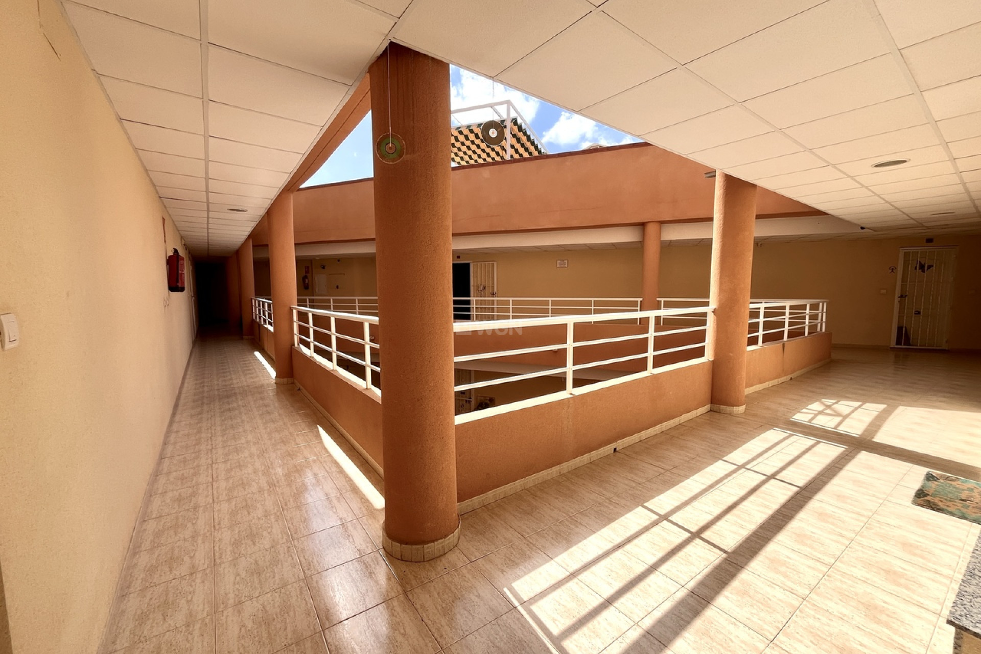 Odsprzedaż - Mieszkanie w bloku - San Miguel de Salinas - Inland