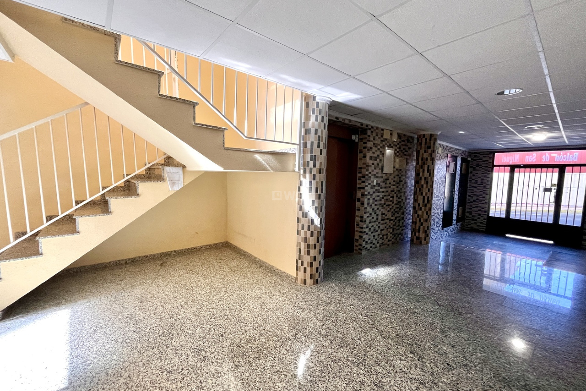 Odsprzedaż - Mieszkanie w bloku - San Miguel de Salinas - Inland