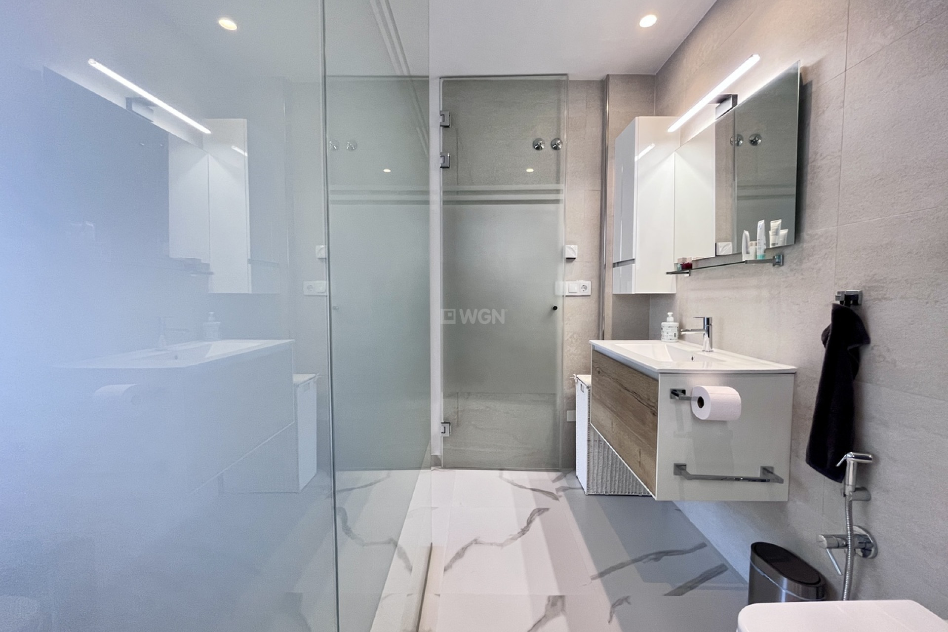 Odsprzedaż - Mieszkanie w bloku - San Miguel de Salinas - Inland