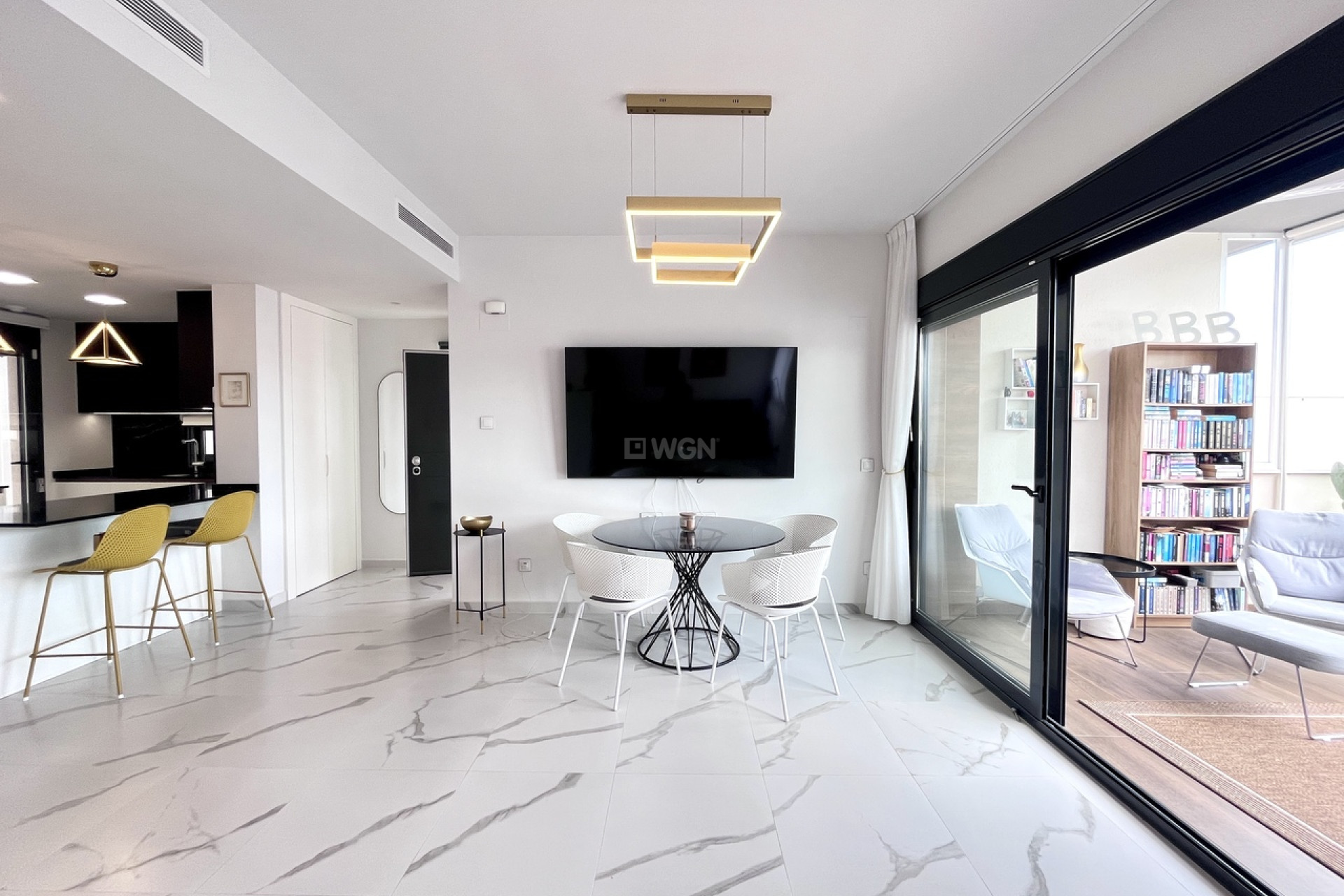 Odsprzedaż - Mieszkanie w bloku - San Miguel de Salinas - Inland