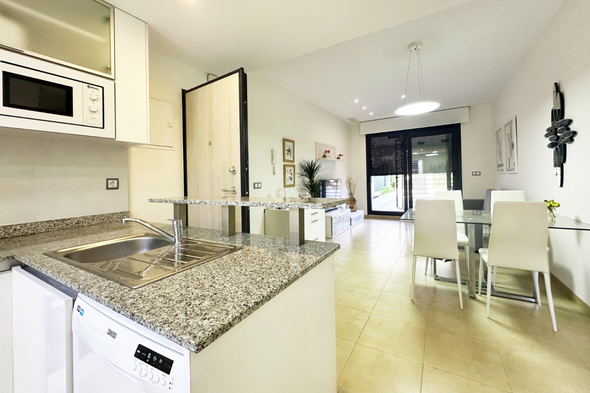 Odsprzedaż - Mieszkanie w bloku - Santa Pola - Costa Blanca