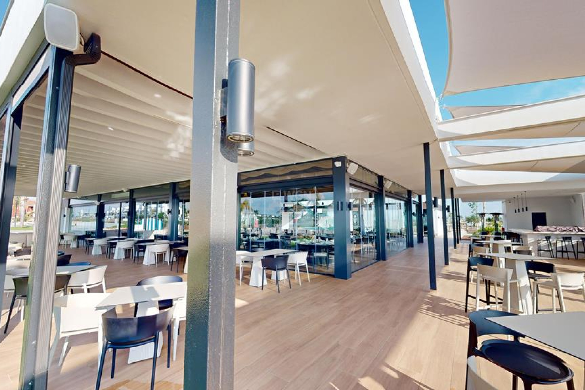 Odsprzedaż - Mieszkanie w bloku - Santa Rosalia Resort - Inland