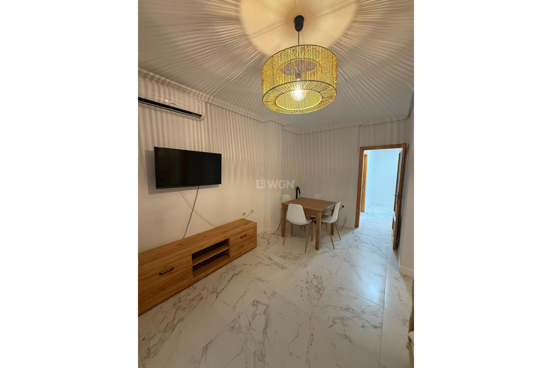 Odsprzedaż - Mieszkanie w bloku - Torrevieja - Acequion