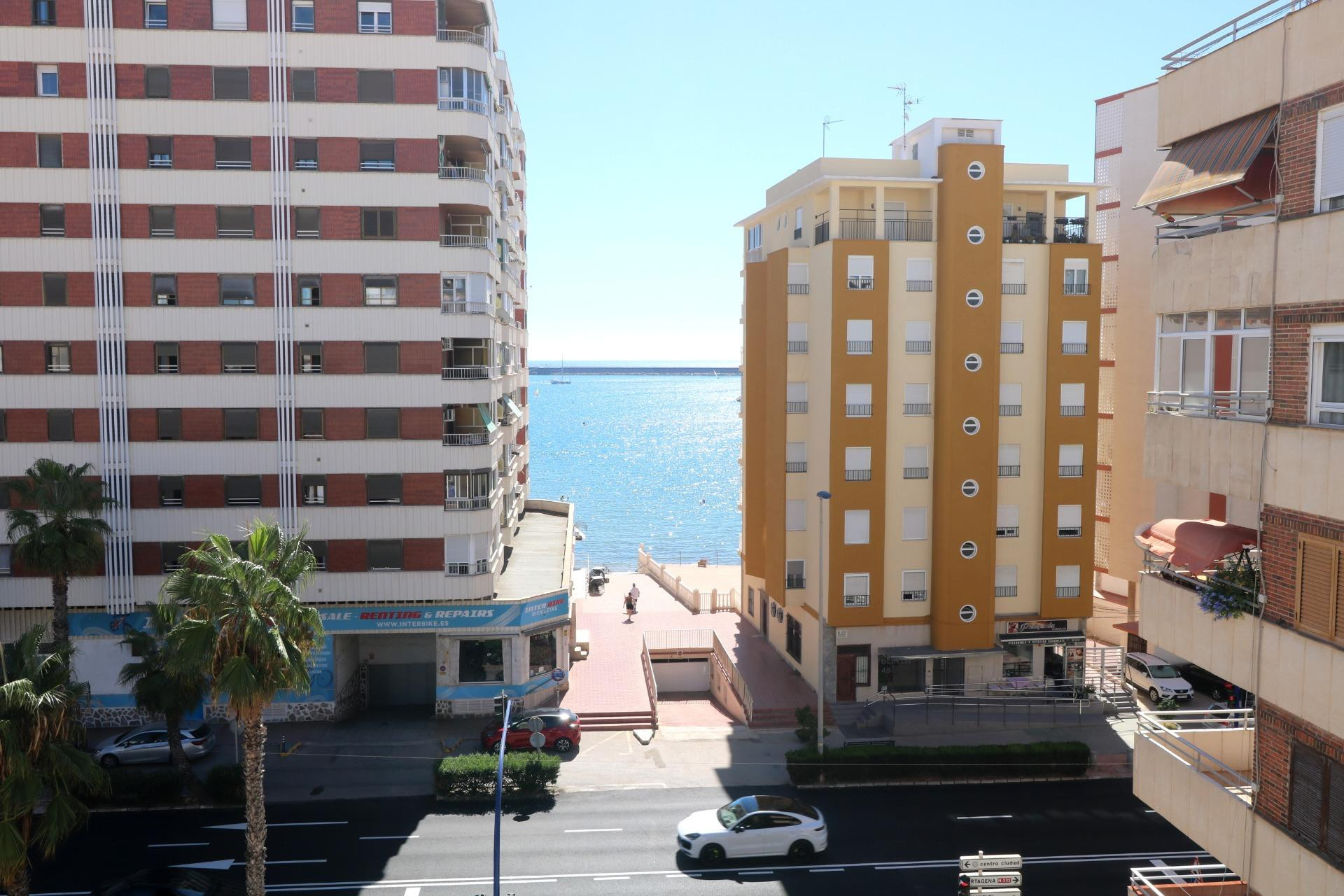 Odsprzedaż - Mieszkanie w bloku - Torrevieja - Acequion