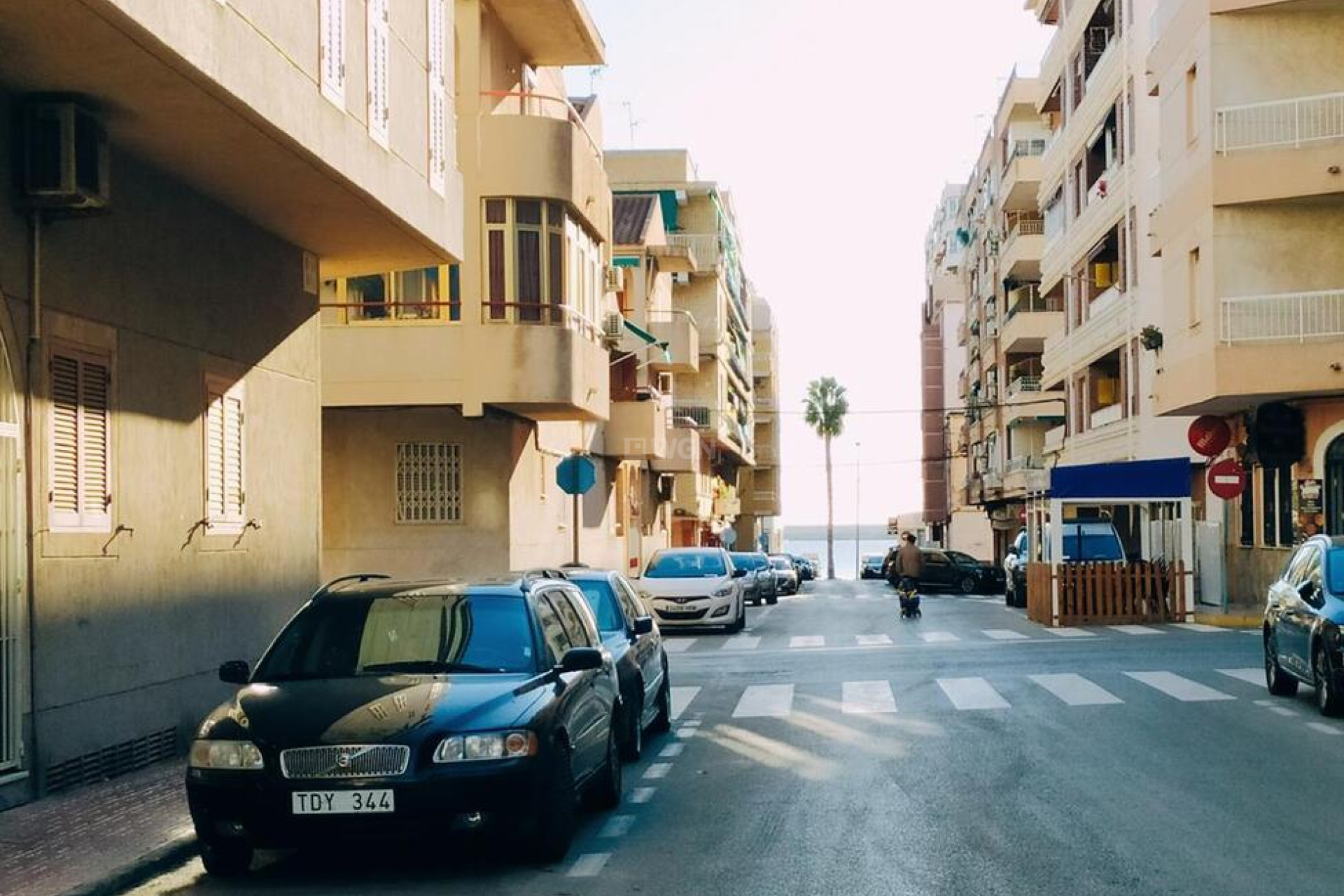 Odsprzedaż - Mieszkanie w bloku - Torrevieja - Acequion