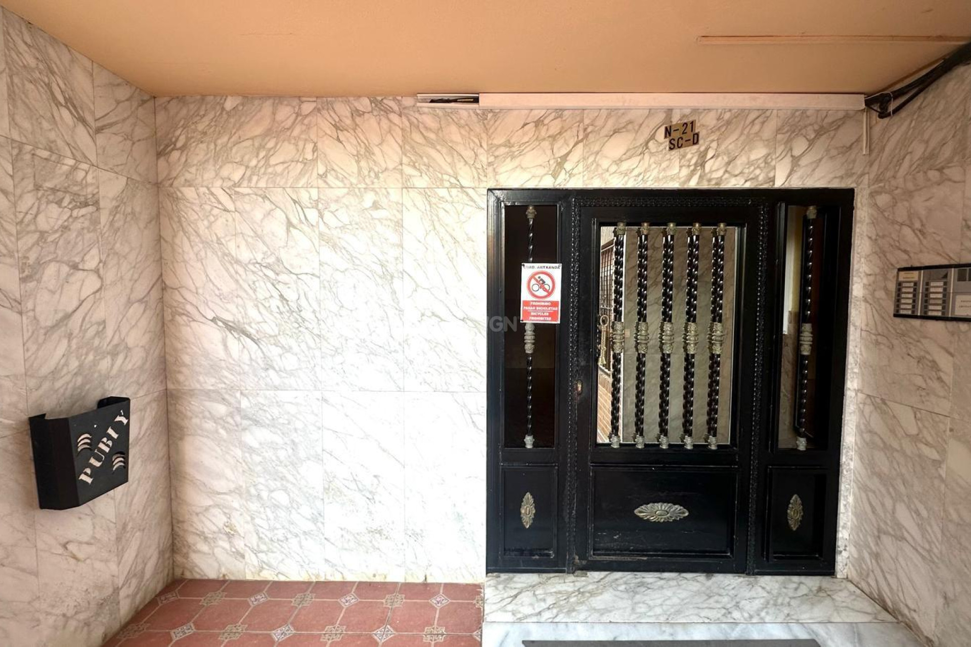 Odsprzedaż - Mieszkanie w bloku - Torrevieja - Acequion