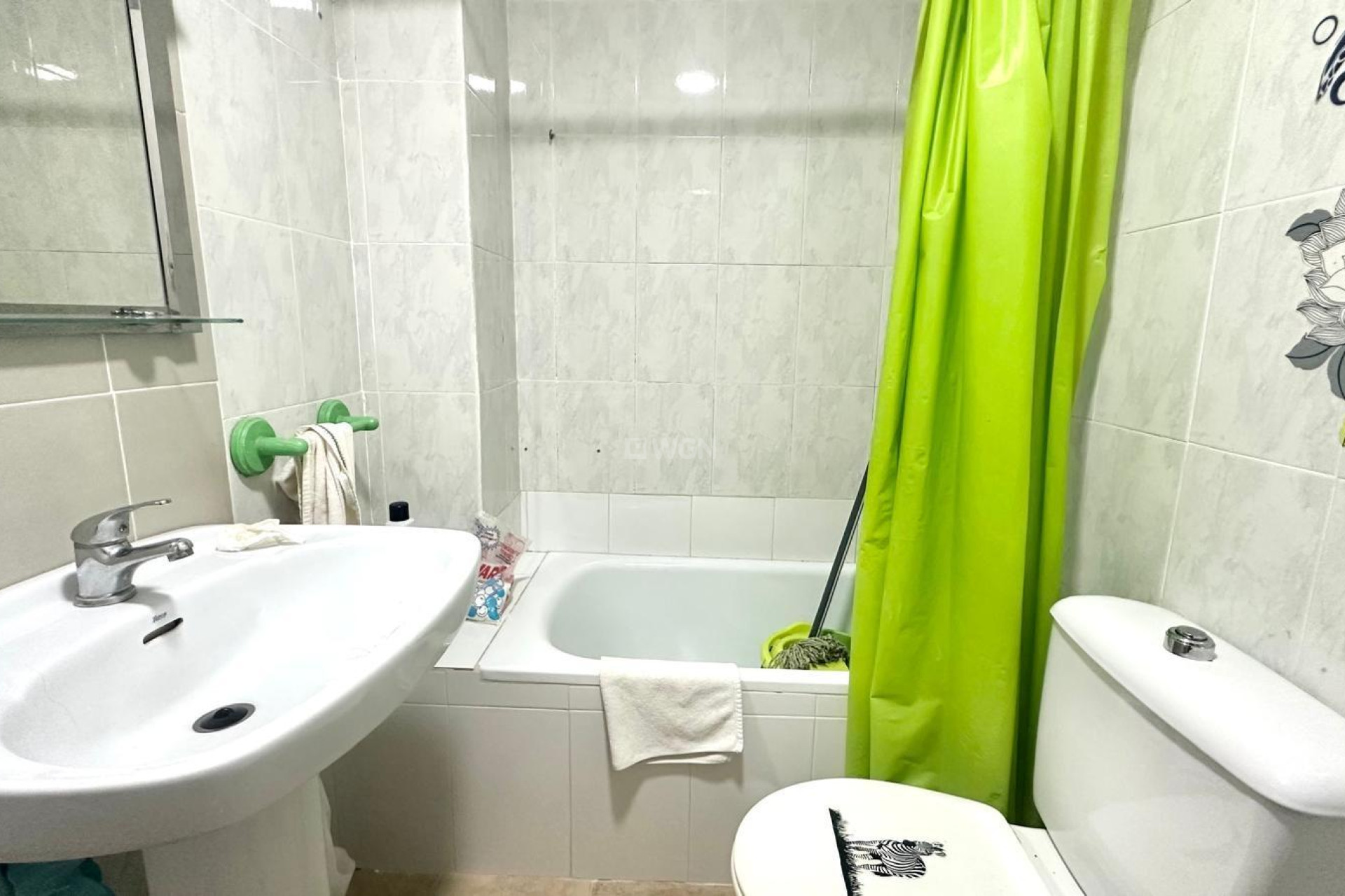 Odsprzedaż - Mieszkanie w bloku - Torrevieja - Acequion