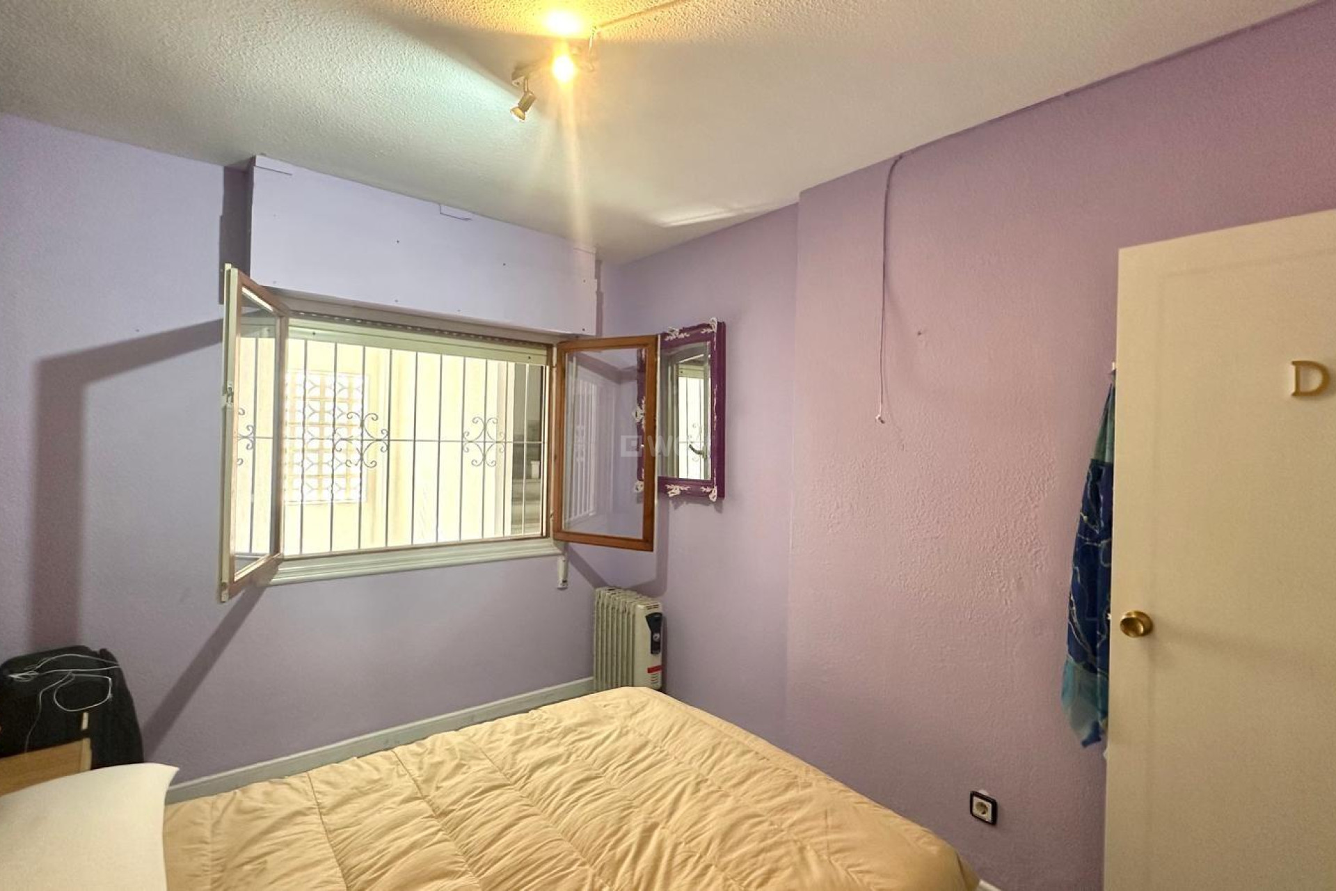 Odsprzedaż - Mieszkanie w bloku - Torrevieja - Acequion