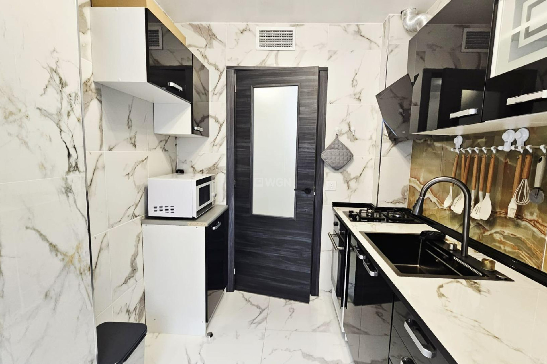 Odsprzedaż - Mieszkanie w bloku - Torrevieja - Acequion