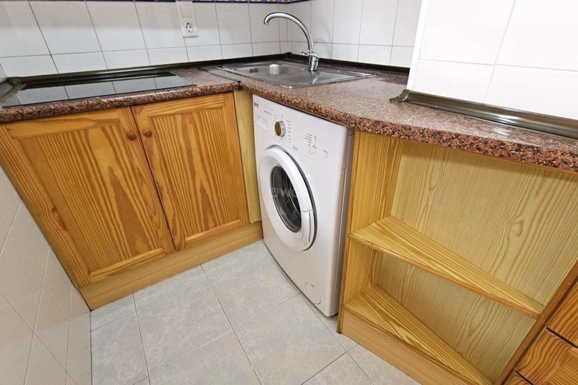 Odsprzedaż - Mieszkanie w bloku - Torrevieja - Acequion