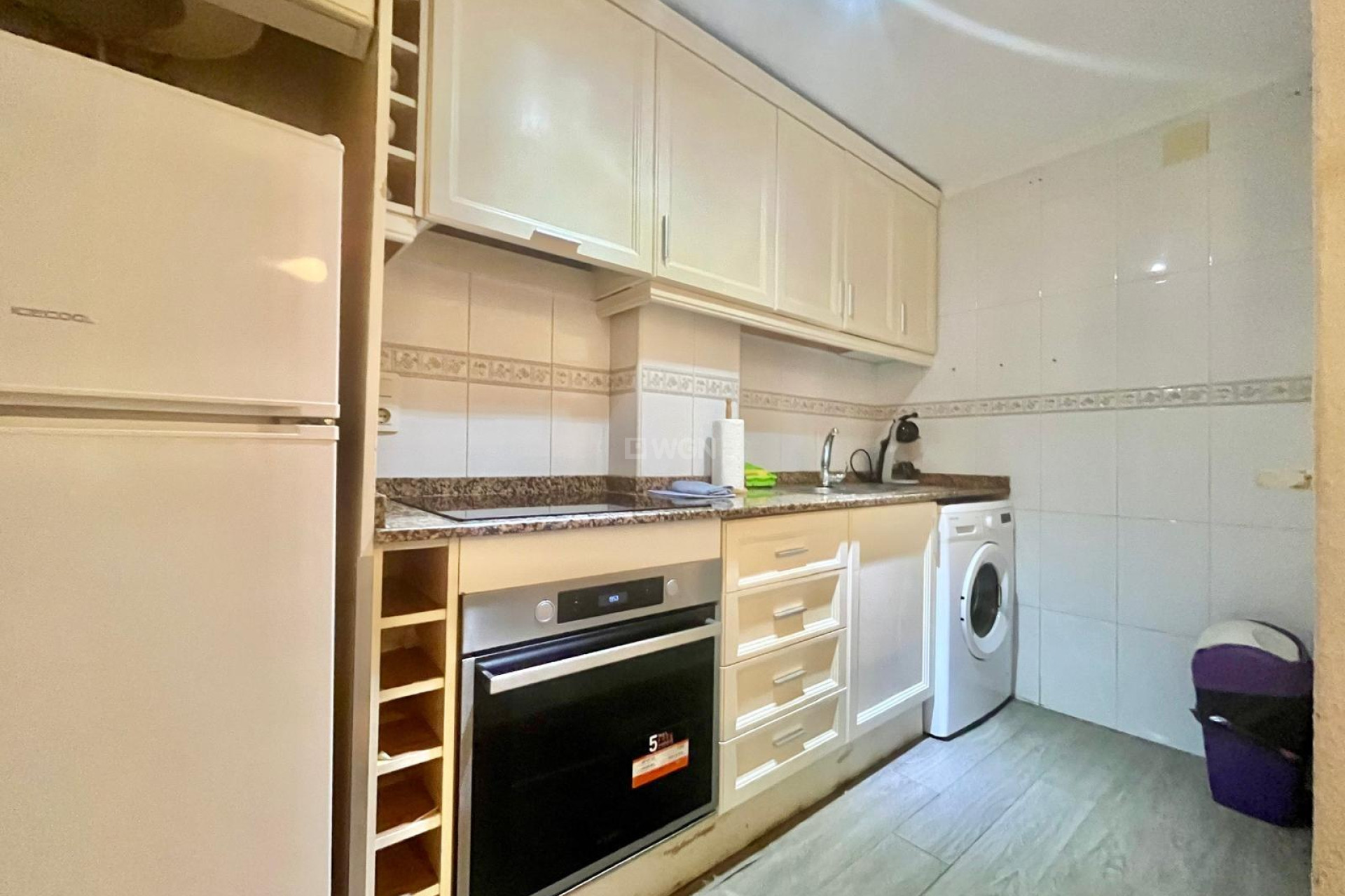 Odsprzedaż - Mieszkanie w bloku - Torrevieja - Acequion