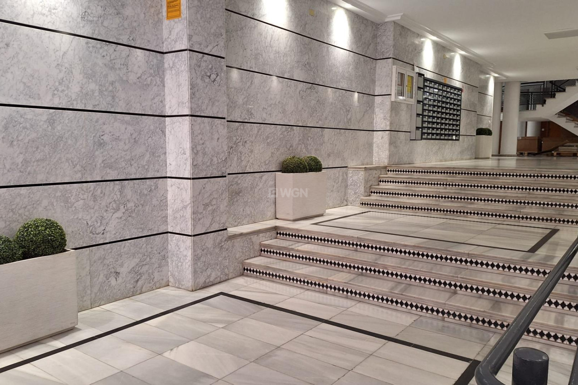 Odsprzedaż - Mieszkanie w bloku - Torrevieja - Acequion