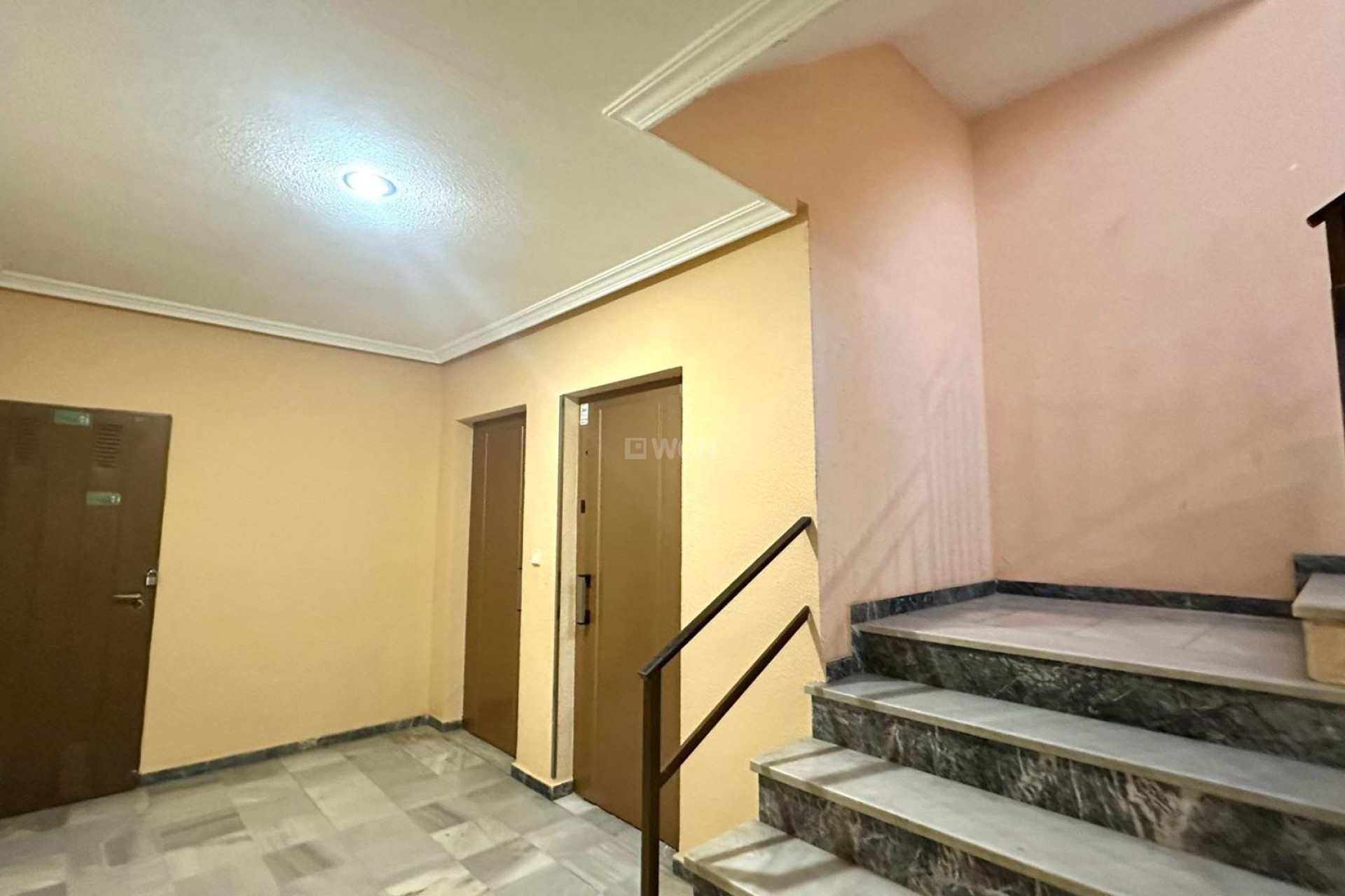 Odsprzedaż - Mieszkanie w bloku - Torrevieja - Acequion