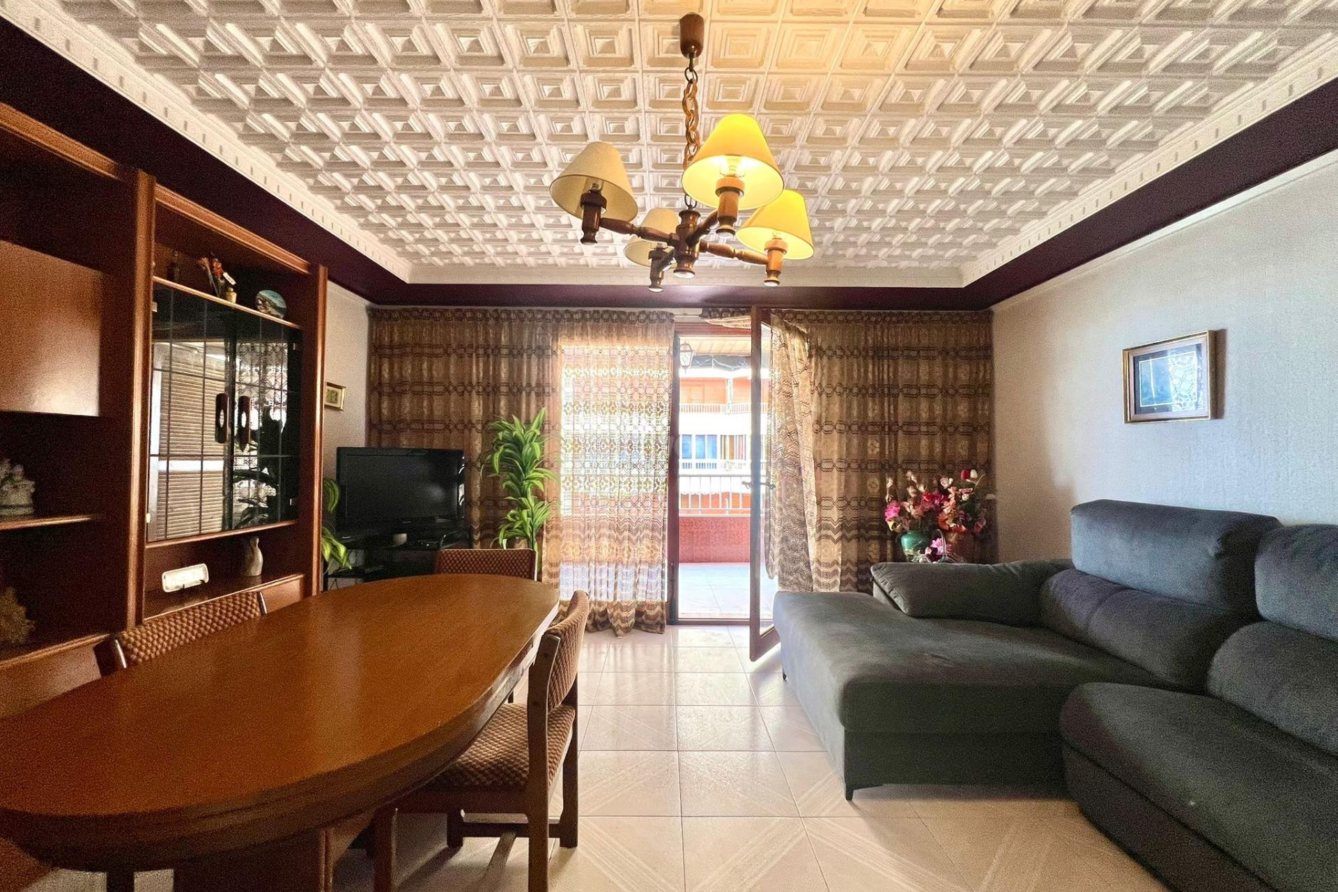 Odsprzedaż - Mieszkanie w bloku - Torrevieja - Acequion