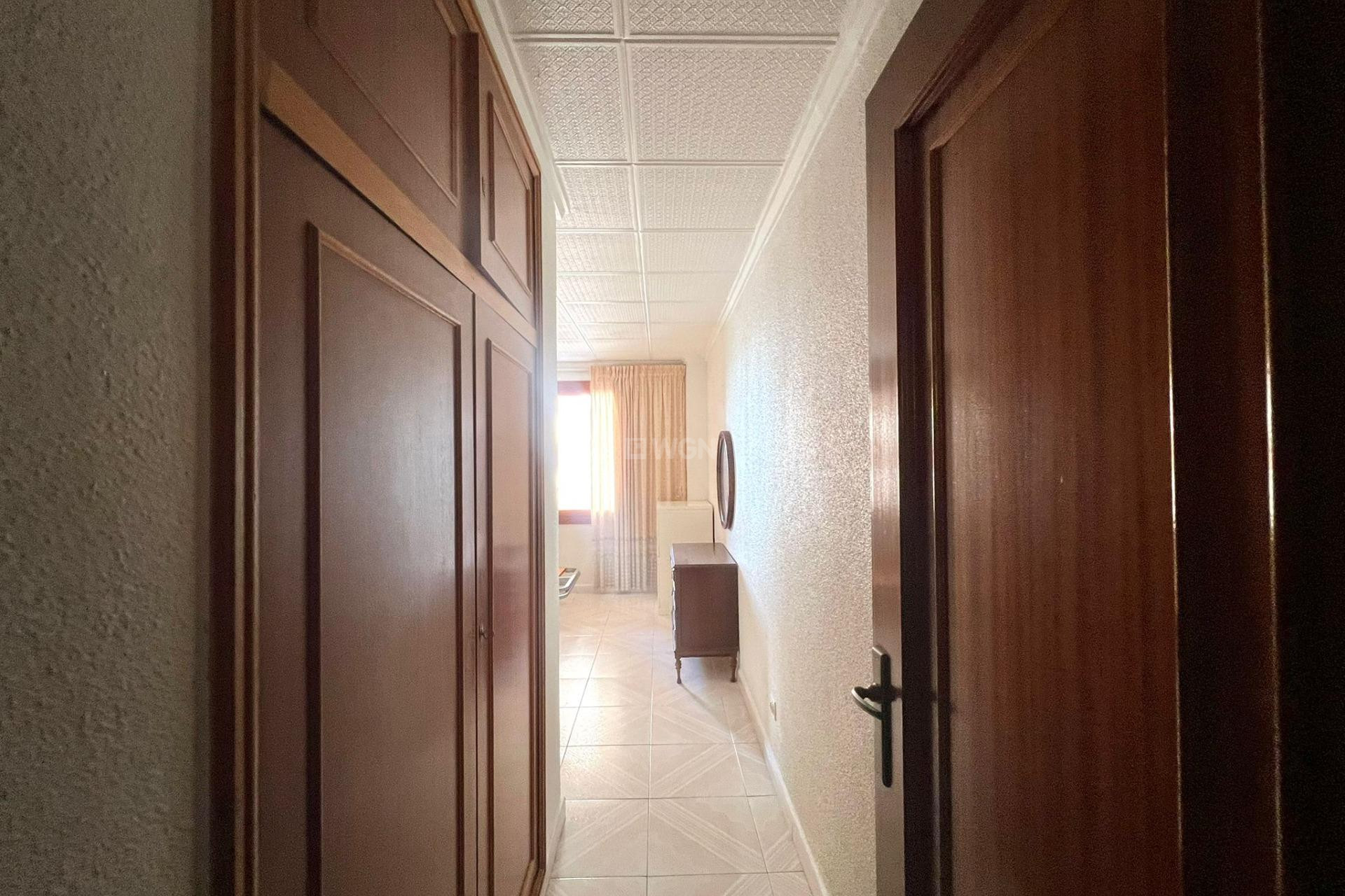 Odsprzedaż - Mieszkanie w bloku - Torrevieja - Acequion