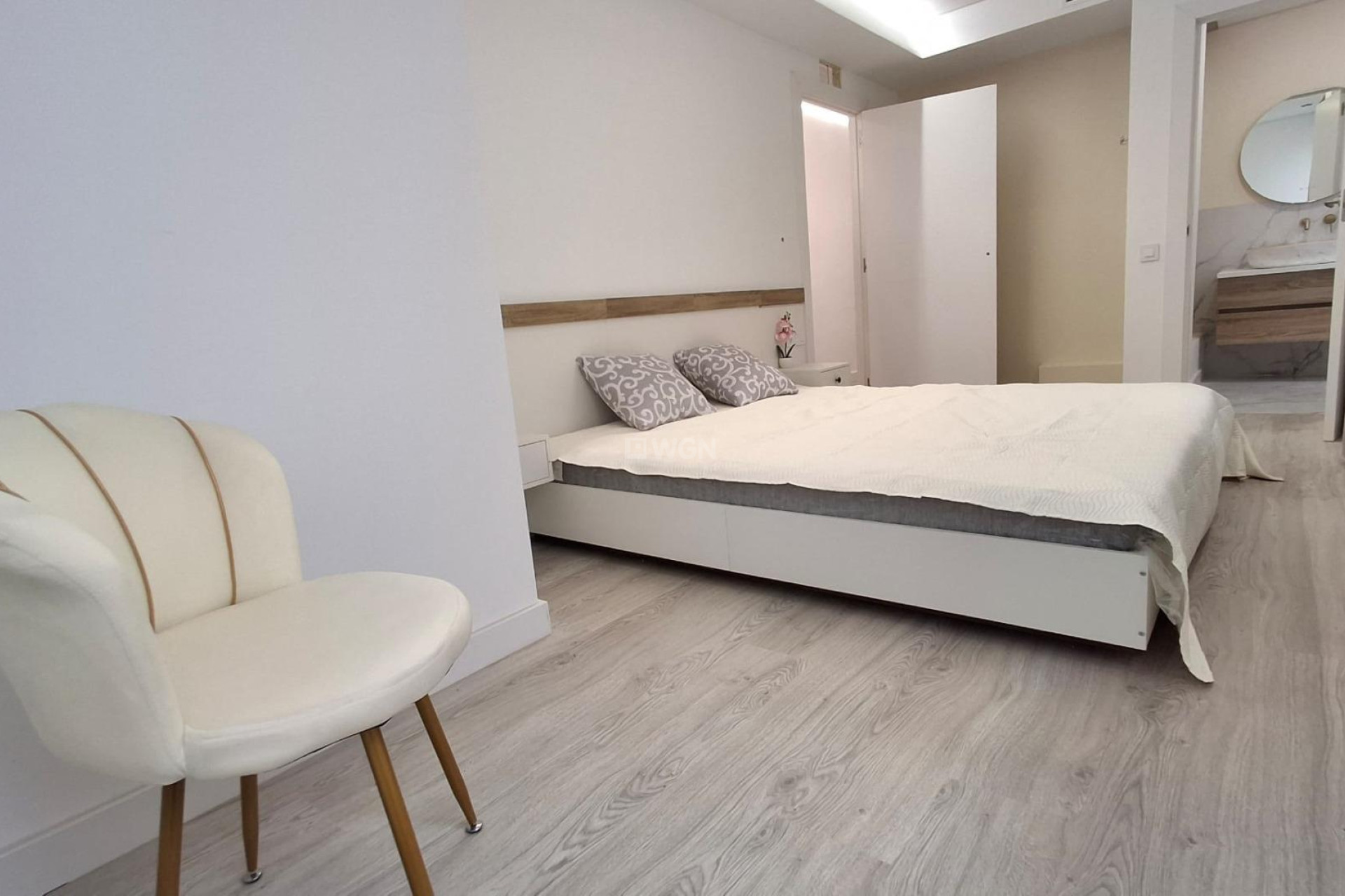 Odsprzedaż - Mieszkanie w bloku - Torrevieja - Acequion