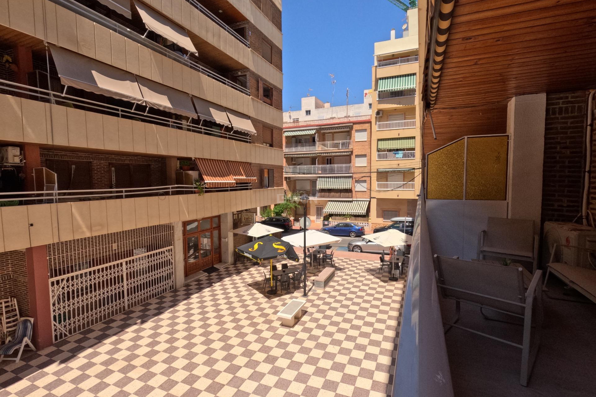 Odsprzedaż - Mieszkanie w bloku - Torrevieja - Acequion