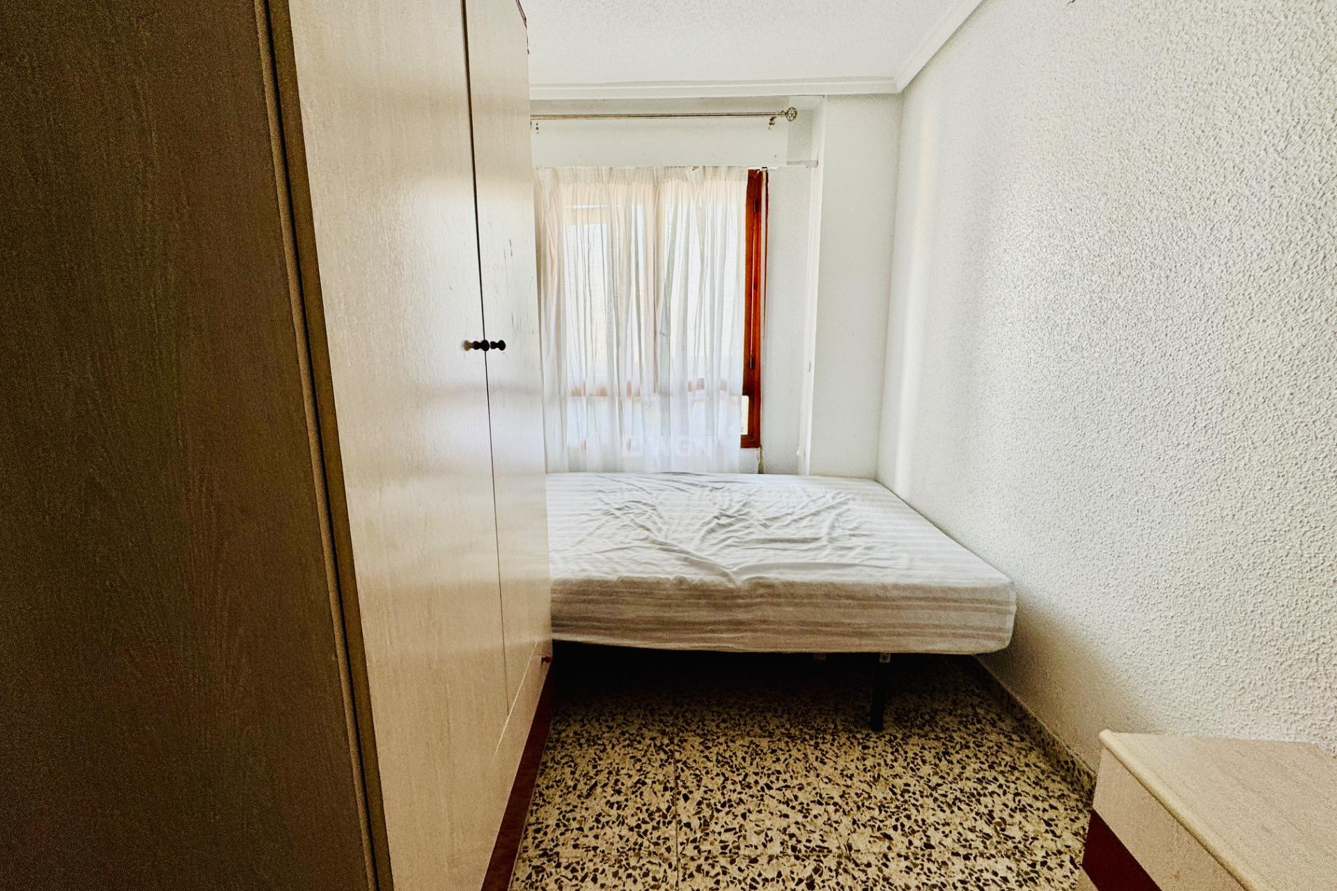 Odsprzedaż - Mieszkanie w bloku - Torrevieja - Acequion