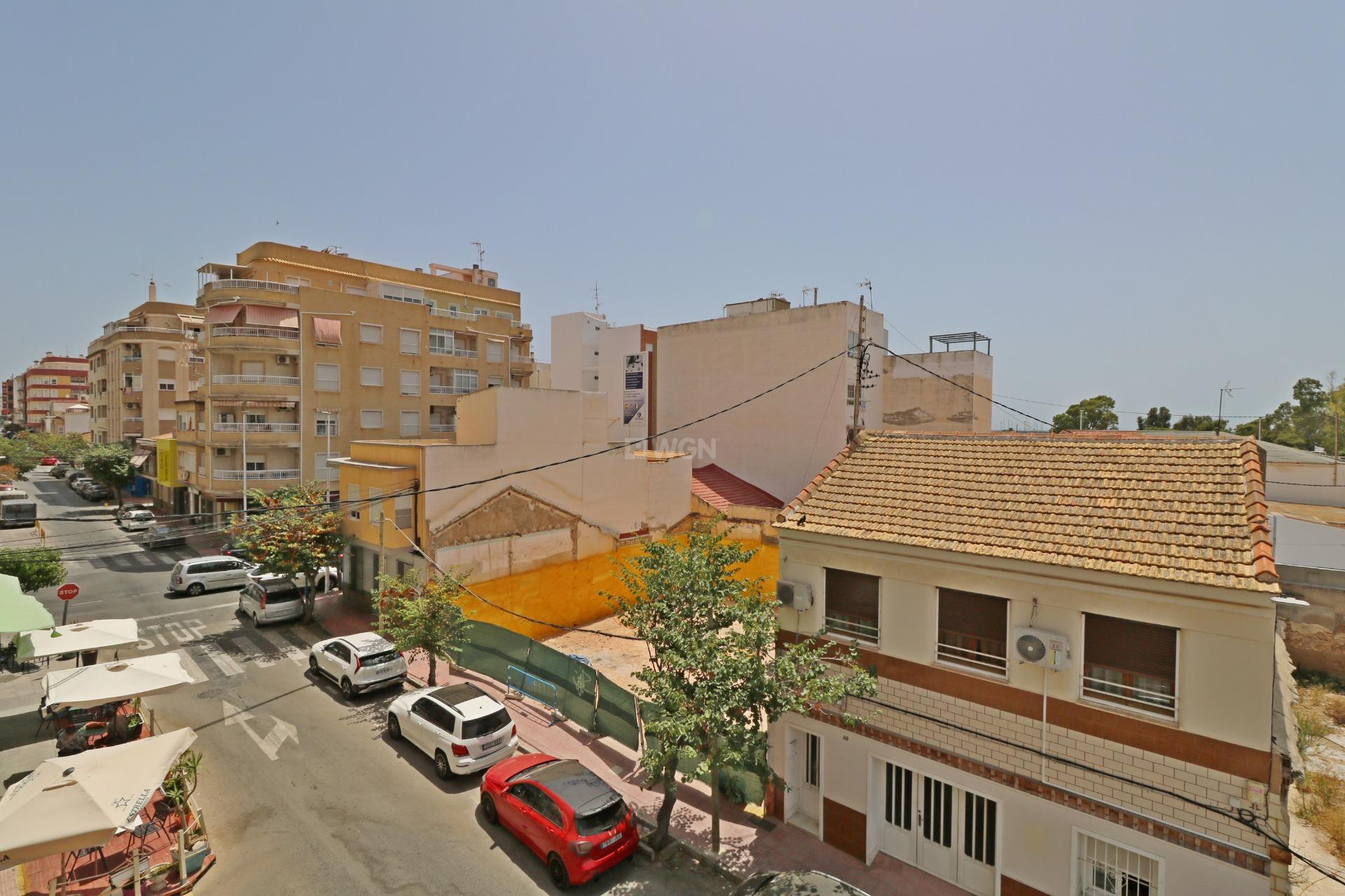 Odsprzedaż - Mieszkanie w bloku - Torrevieja - Acequion