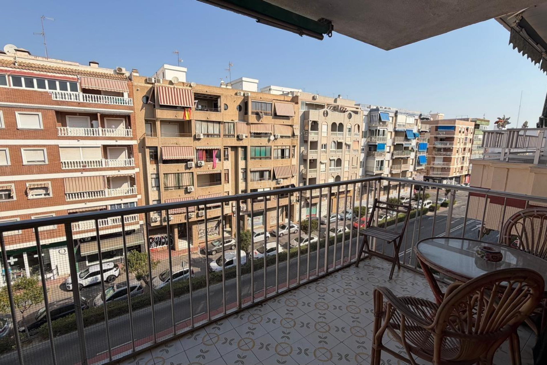 Odsprzedaż - Mieszkanie w bloku - Torrevieja - Acequion
