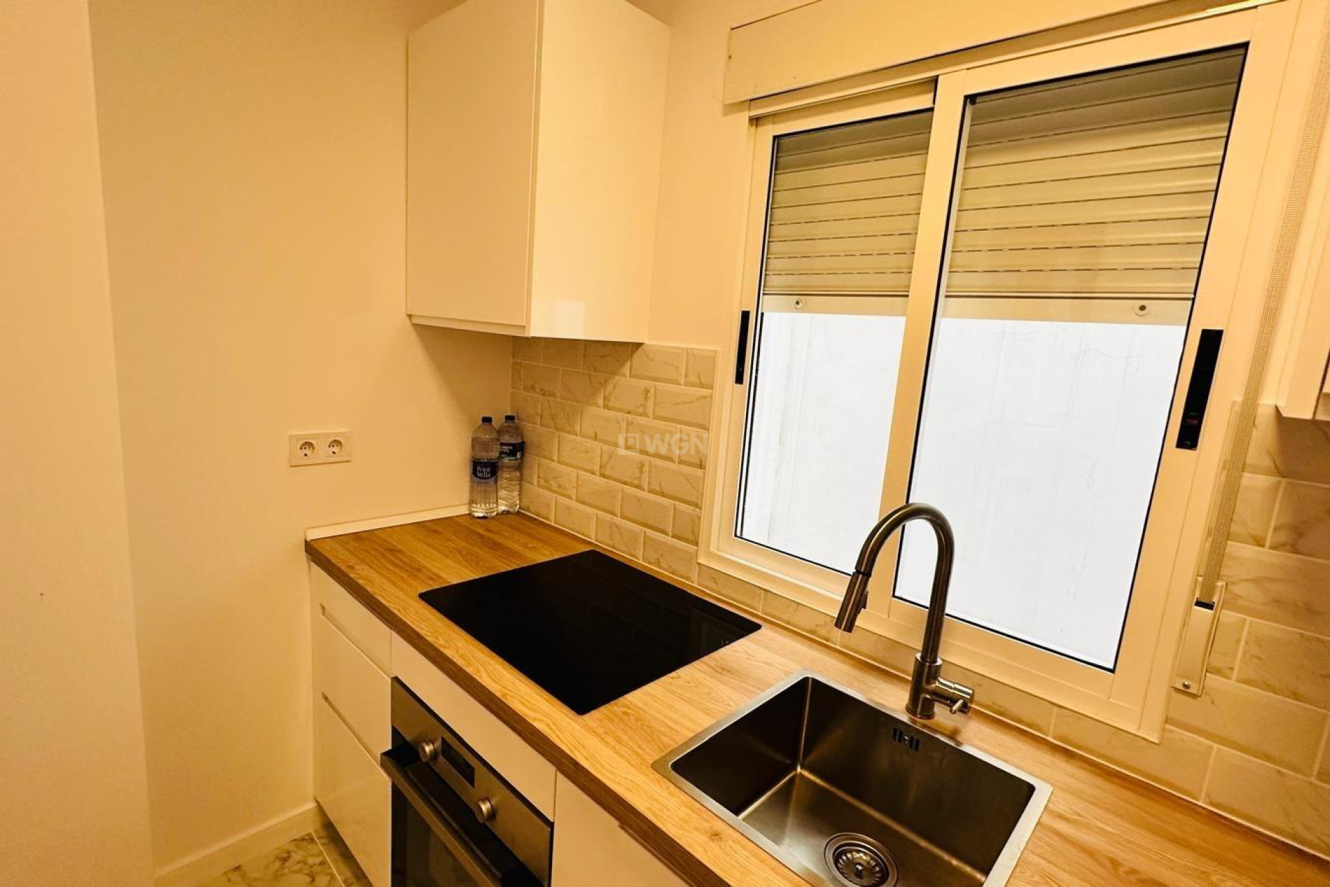 Odsprzedaż - Mieszkanie w bloku - Torrevieja - Acequion