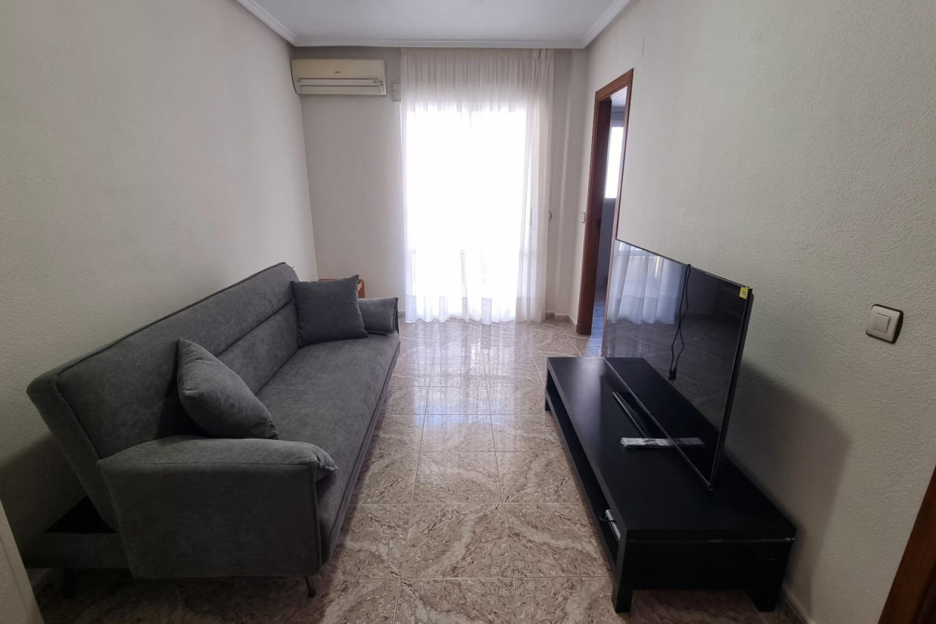 Odsprzedaż - Mieszkanie w bloku - Torrevieja - Acequion