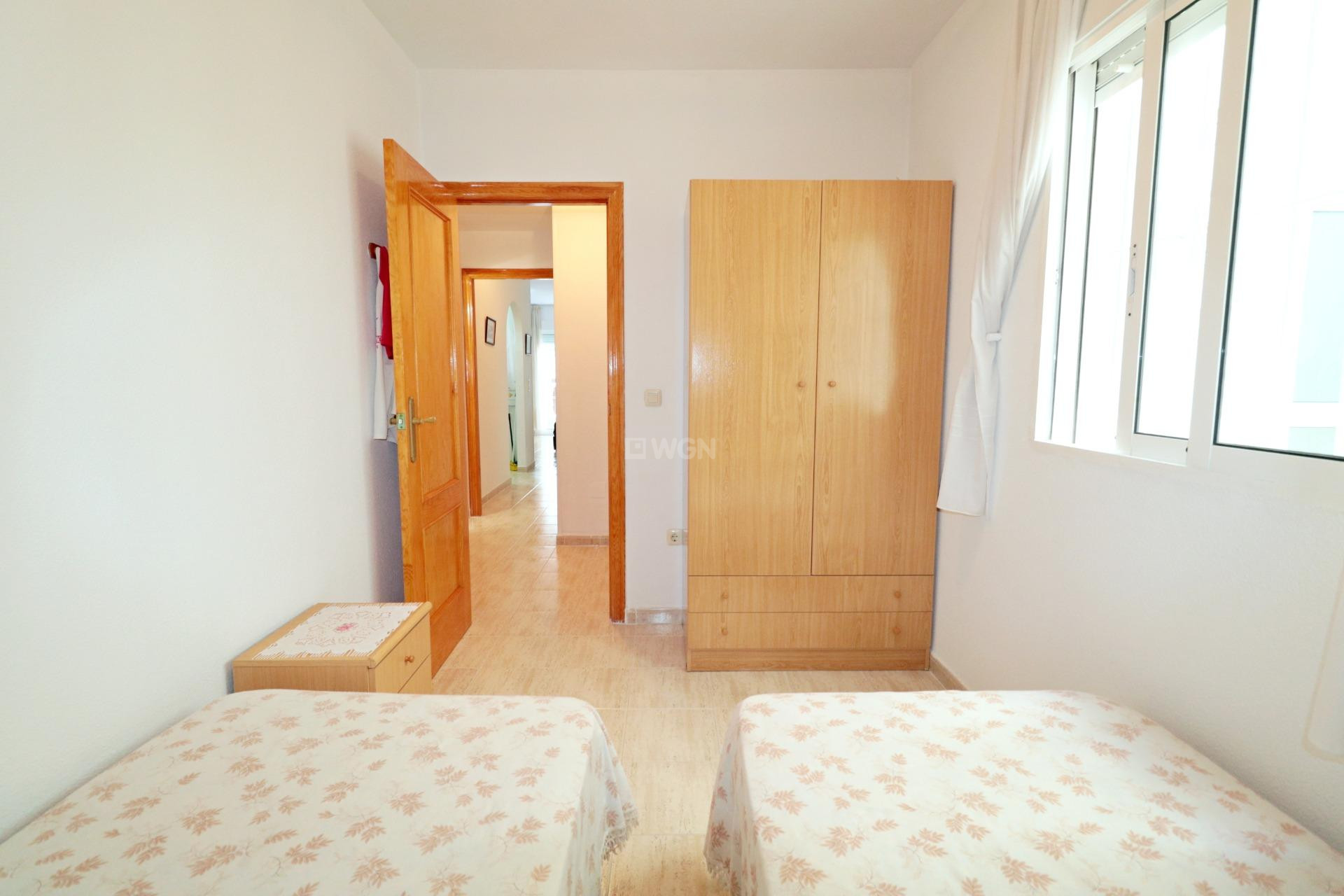 Odsprzedaż - Mieszkanie w bloku - Torrevieja - Acequion