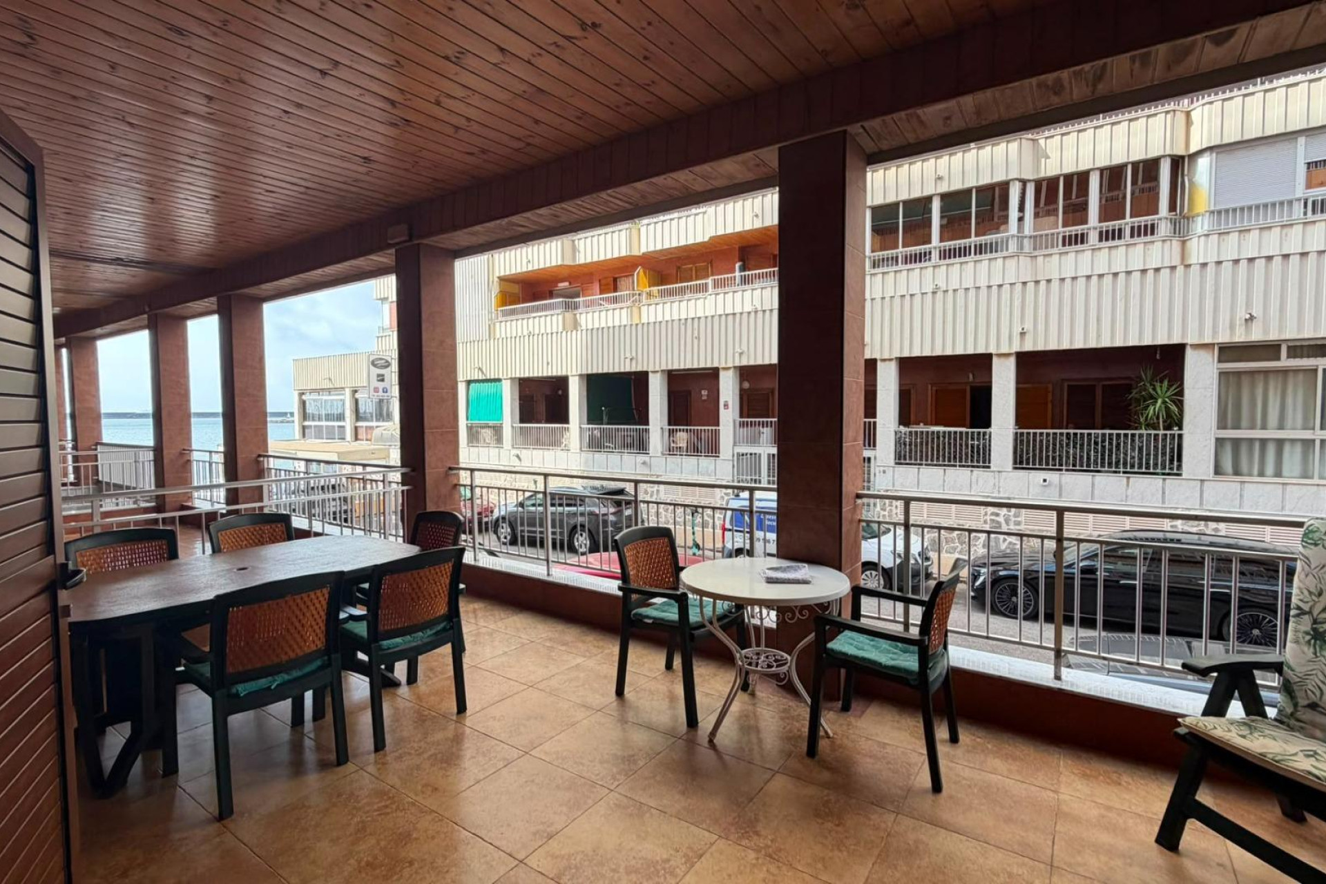 Odsprzedaż - Mieszkanie w bloku - Torrevieja - Acequion