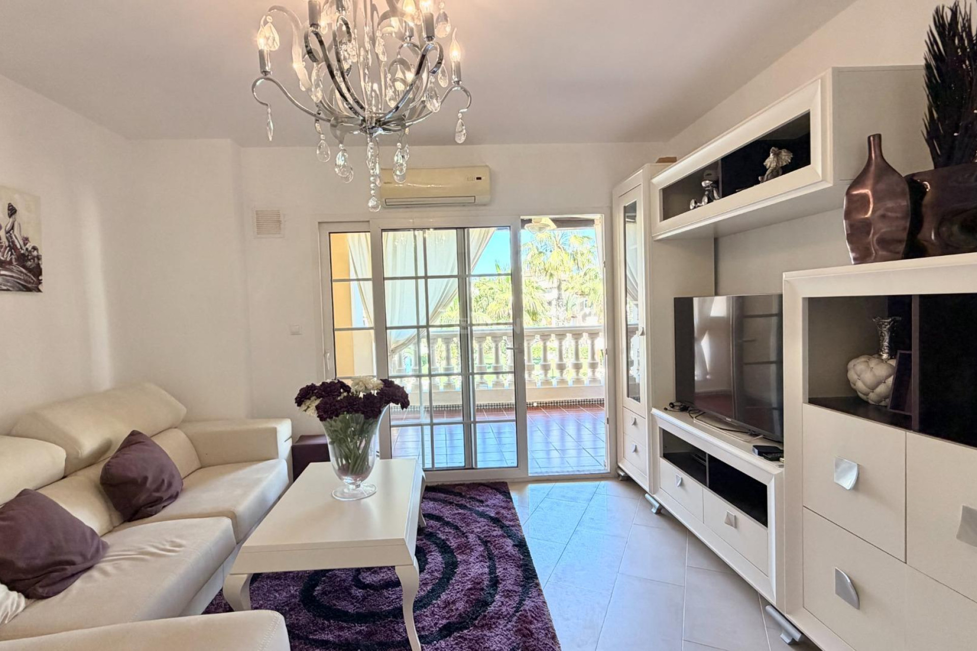 Odsprzedaż - Mieszkanie w bloku - Torrevieja - Aldea Del Mar