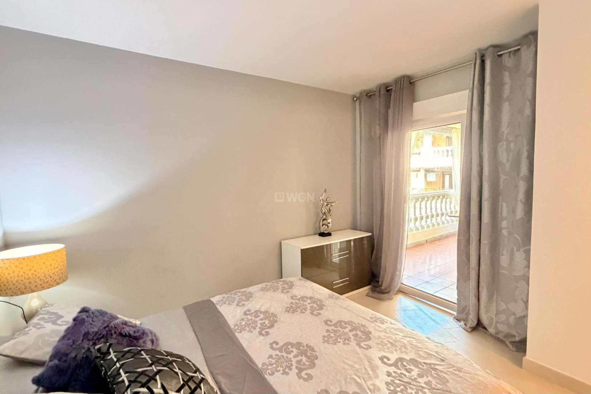 Odsprzedaż - Mieszkanie w bloku - Torrevieja - Aldea Del Mar