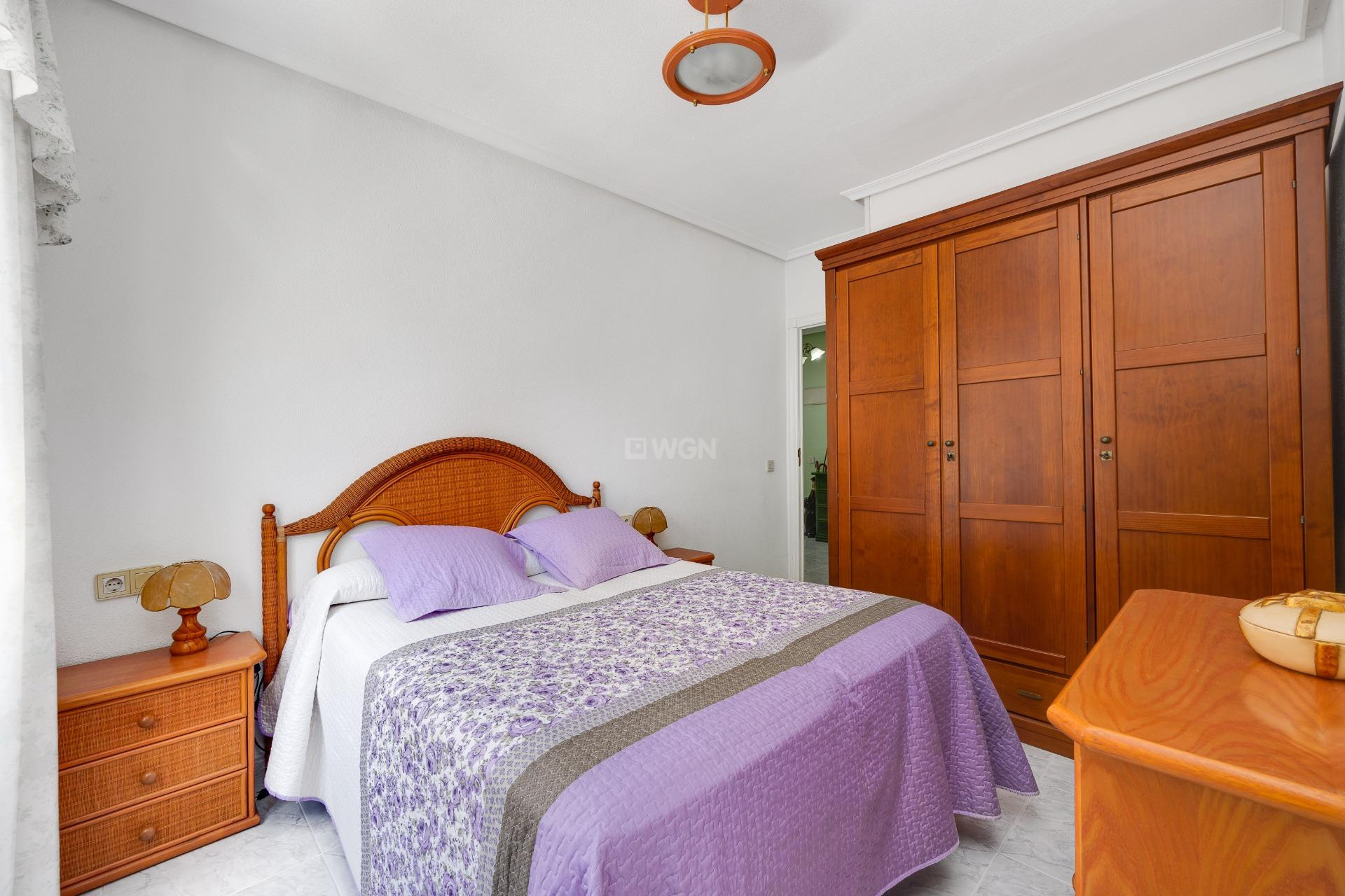 Odsprzedaż - Mieszkanie w bloku - Torrevieja - Antonio Machado