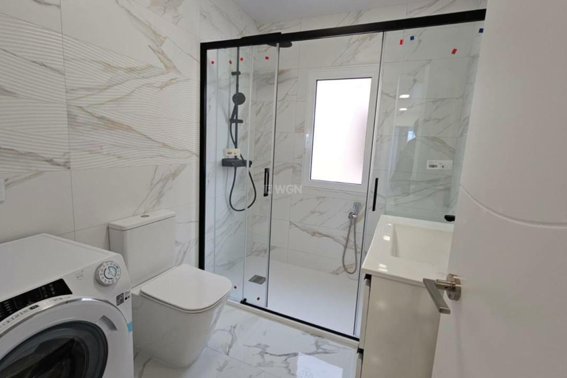 Odsprzedaż - Mieszkanie w bloku - Torrevieja - Cabo Cervera