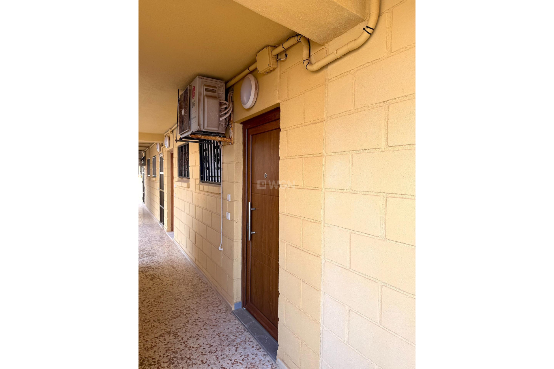 Odsprzedaż - Mieszkanie w bloku - Torrevieja - Cabo Cervera