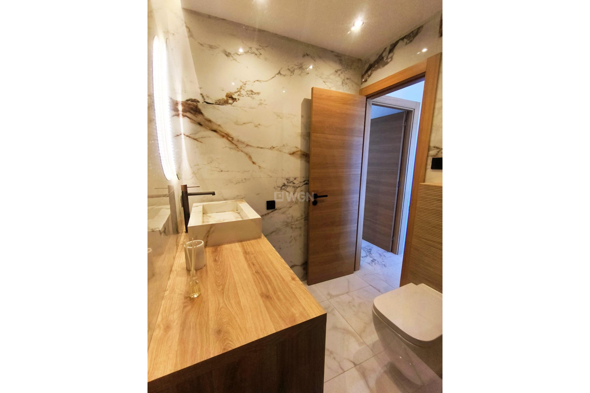 Odsprzedaż - Mieszkanie w bloku - Torrevieja - Cabo Cervera