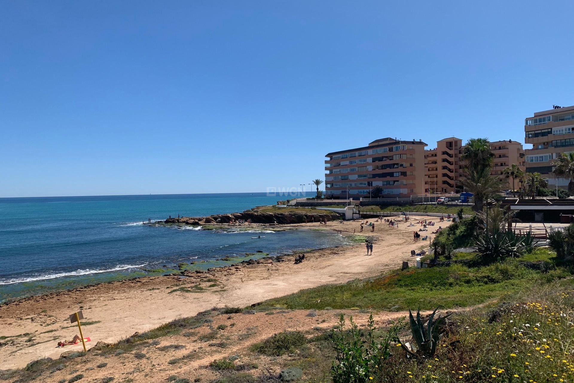 Odsprzedaż - Mieszkanie w bloku - Torrevieja - Cabo Cervera