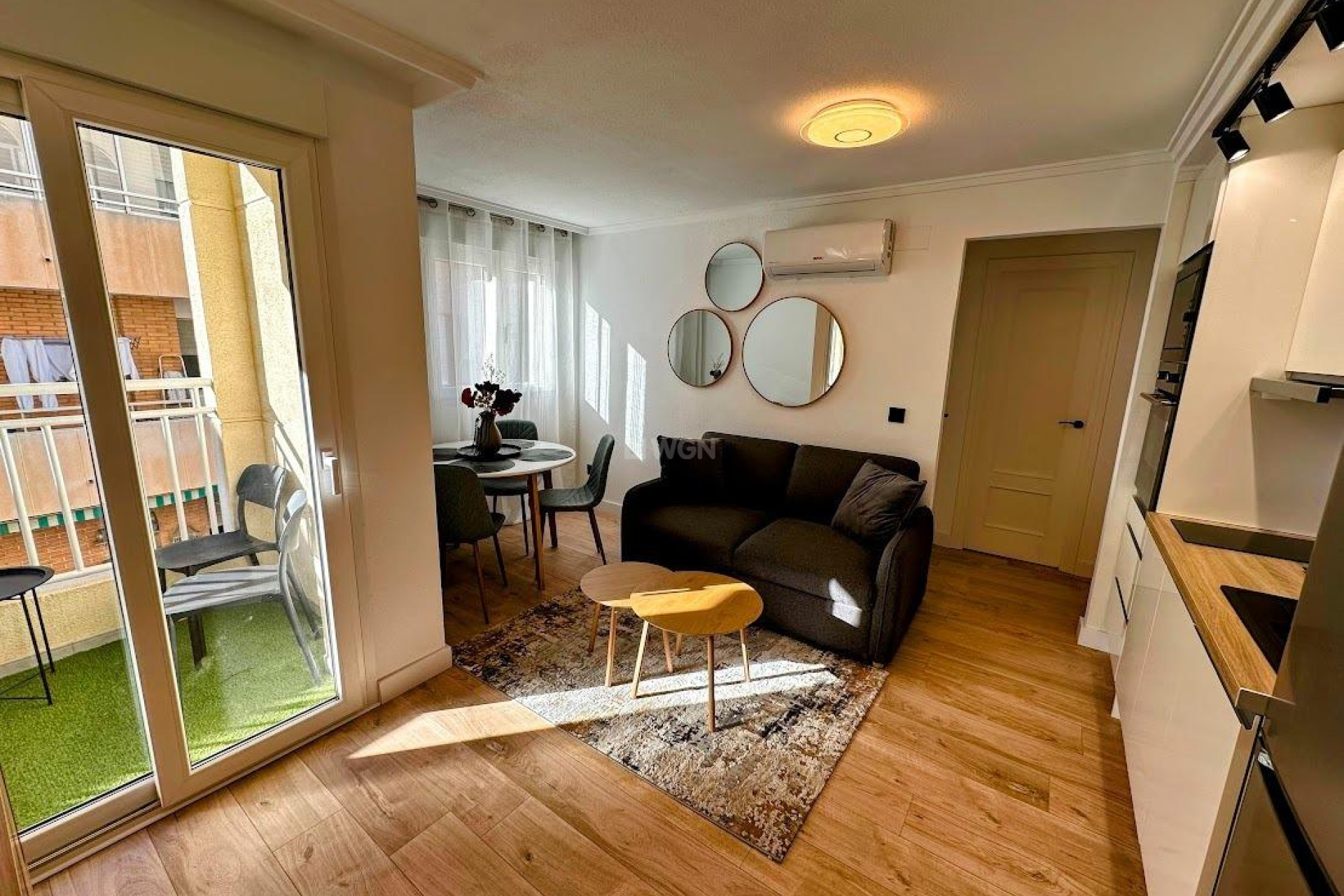 Odsprzedaż - Mieszkanie w bloku - Torrevieja - Centro