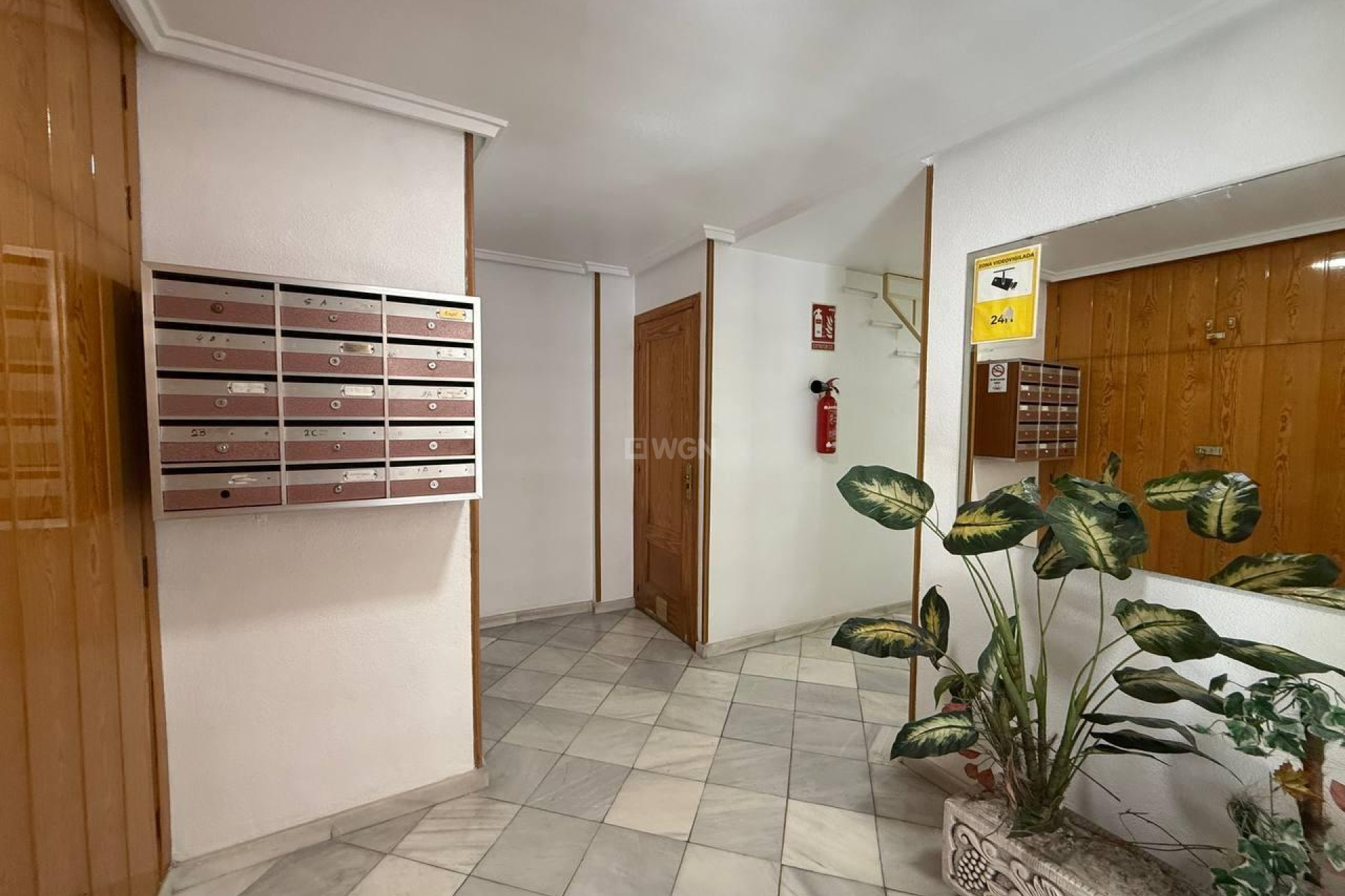 Odsprzedaż - Mieszkanie w bloku - Torrevieja - Centro