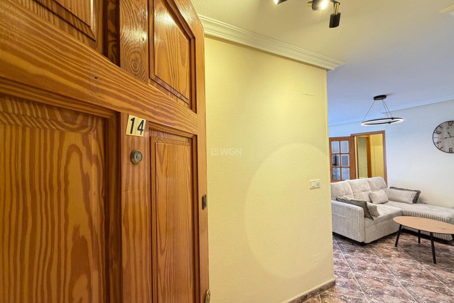 Odsprzedaż - Mieszkanie w bloku - Torrevieja - Centro