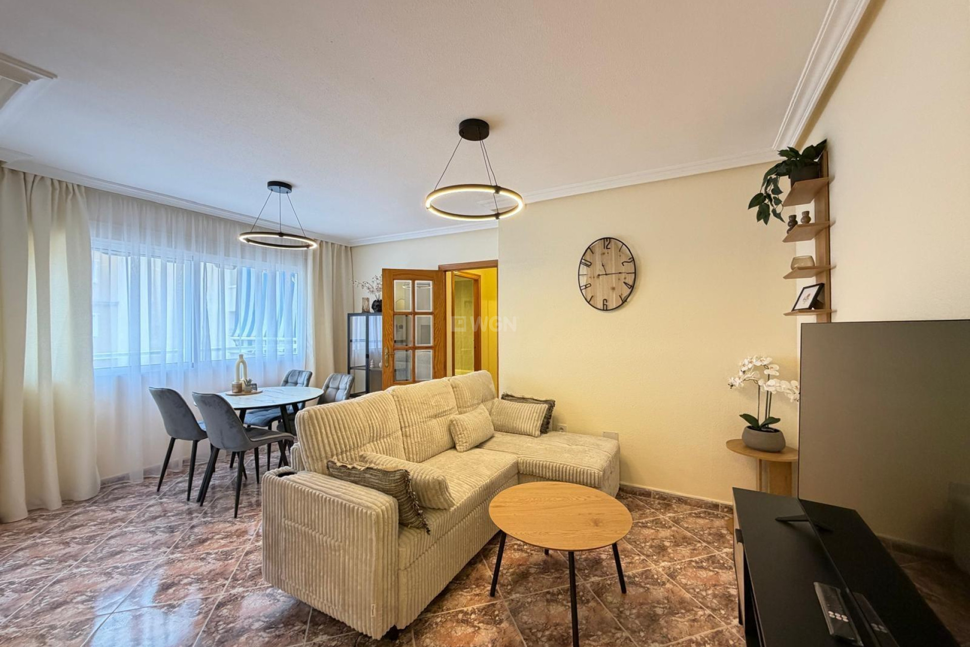 Odsprzedaż - Mieszkanie w bloku - Torrevieja - Centro